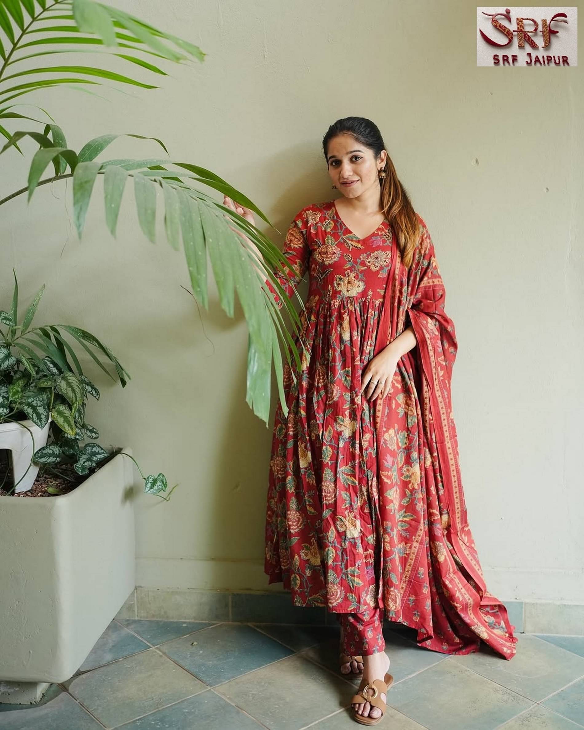 SRF JAIPR Women Cotton Printed Straight Kurti ( Maroon ) SRF JAIPR Women Cotton Printed Straight Kurti ( Maroon )