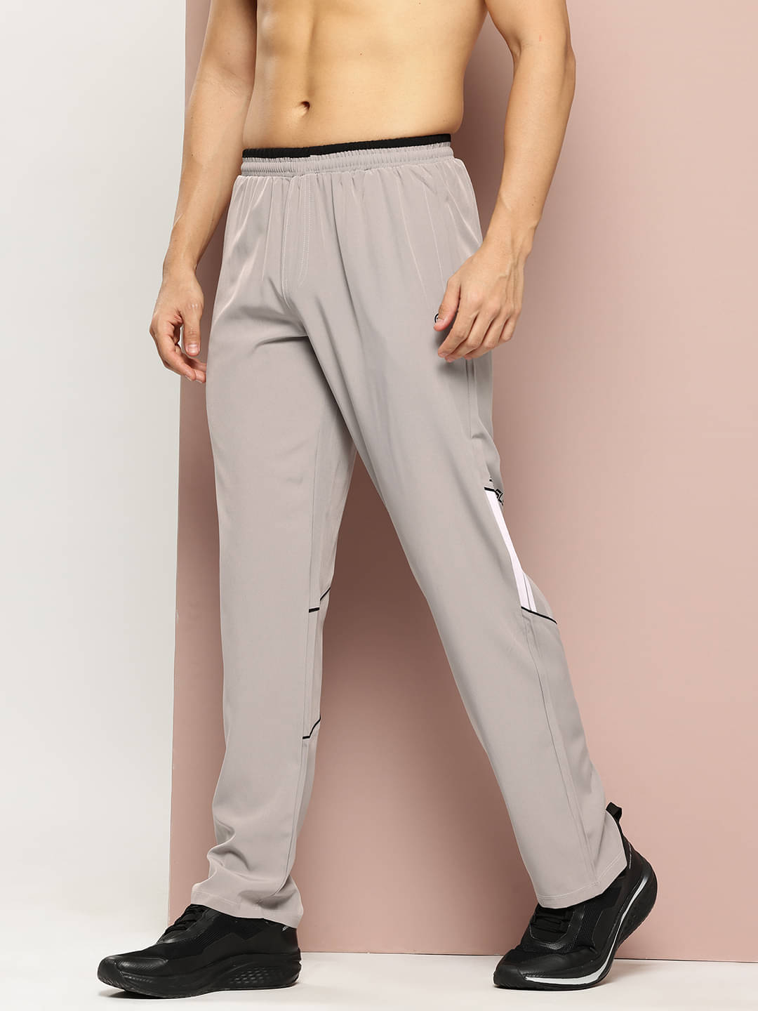     			Turnfit Light Grey Polyester Men's Trackpants ( Pack of 1 )