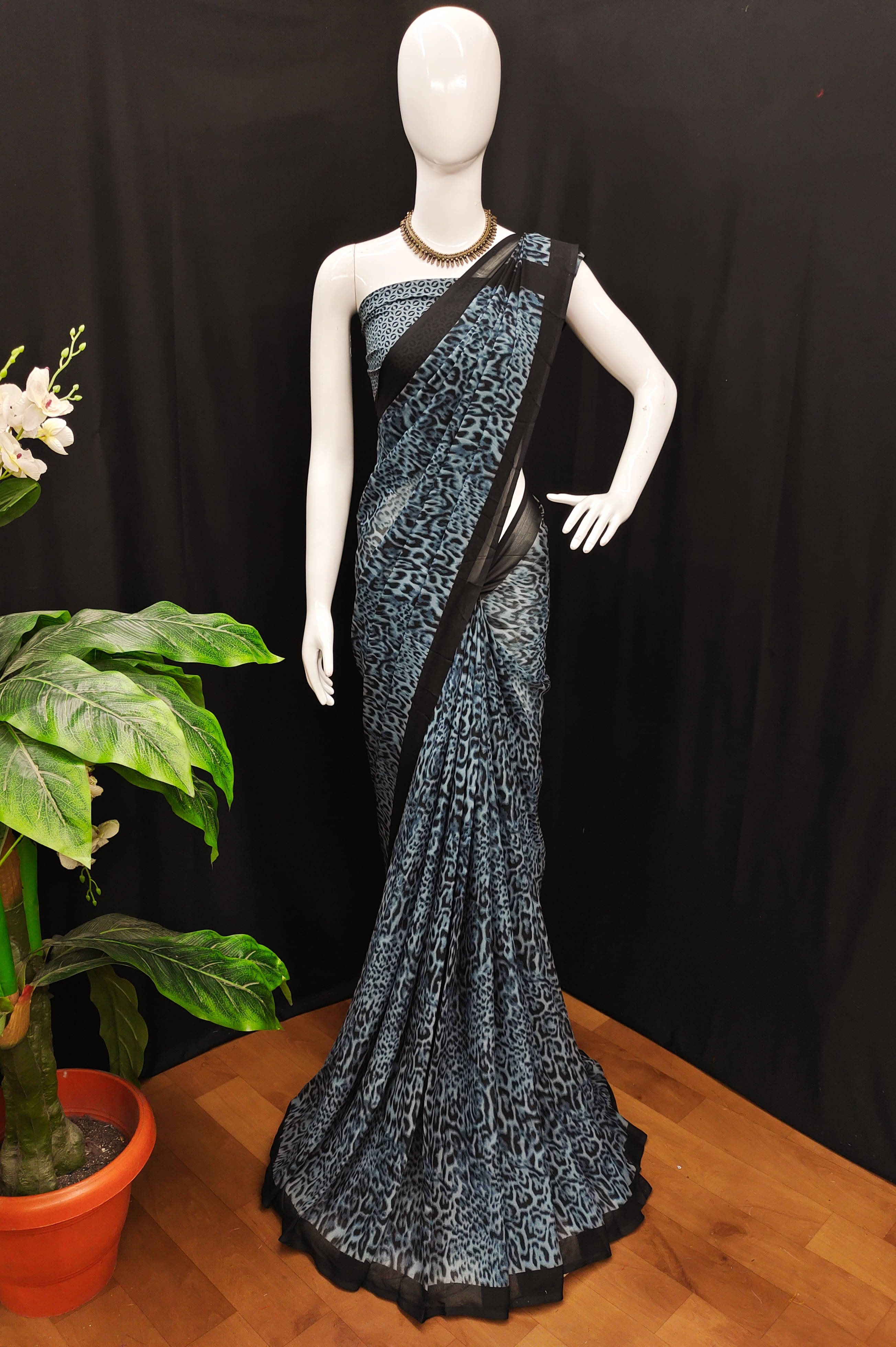 ANAND SAREES Georgette Printed Chanderi saree With Unstitched Blouse Piece ( Grey ) ANAND SAREES Georgette Printed Chanderi saree With Unstitched Blouse Piece ( Grey )