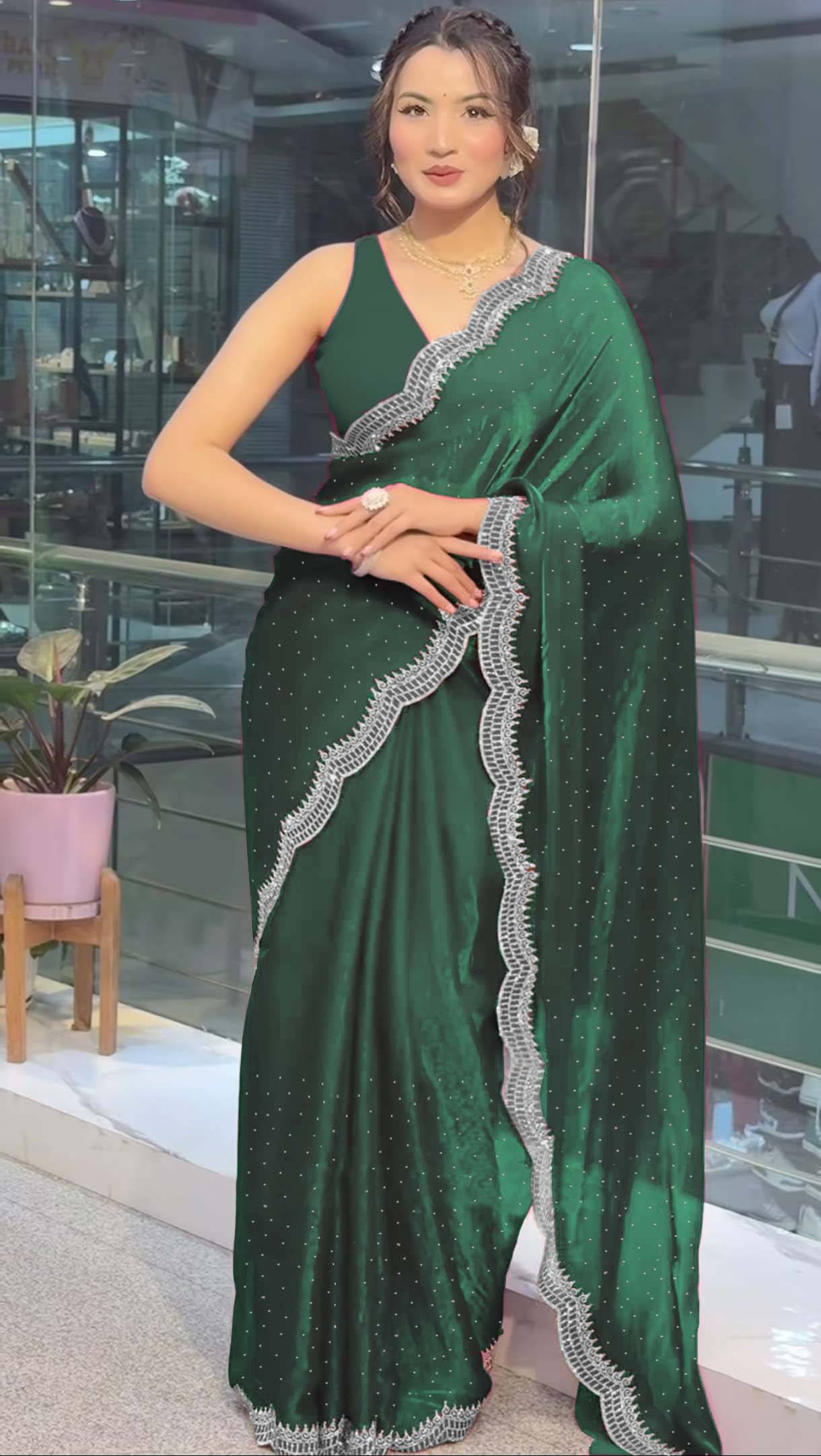 Avenue Creation Zimmy Choo Solid Regular Saree With Unstitched Blouse Piece ( Green ) Avenue Creation Zimmy Choo Solid Regular Saree With Unstitched Blouse Piece ( Green )