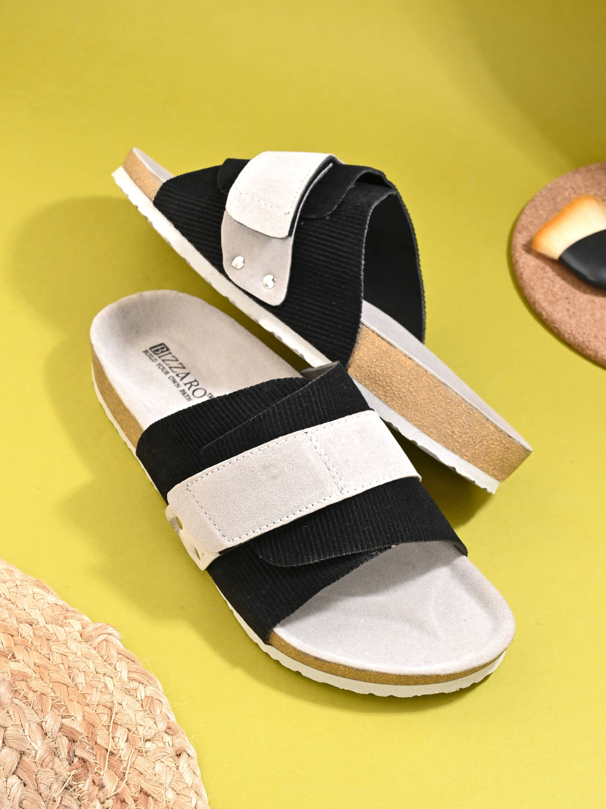     			Bucik Black Men's Slide Flip Flop