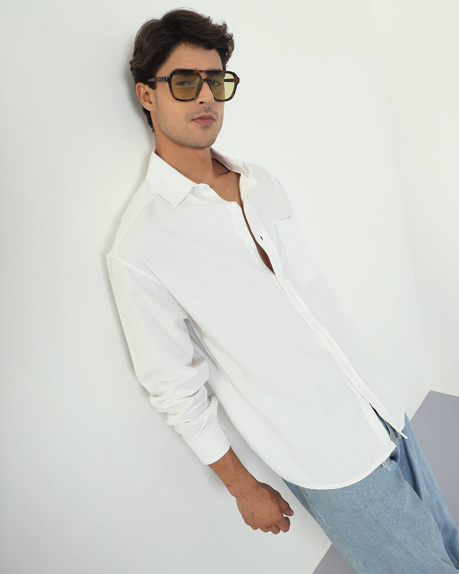     			Chimpaaanzee Cotton Blend Oversized Fit Solids Full Sleeves Men's Casual Shirt - White ( Pack of 1 )