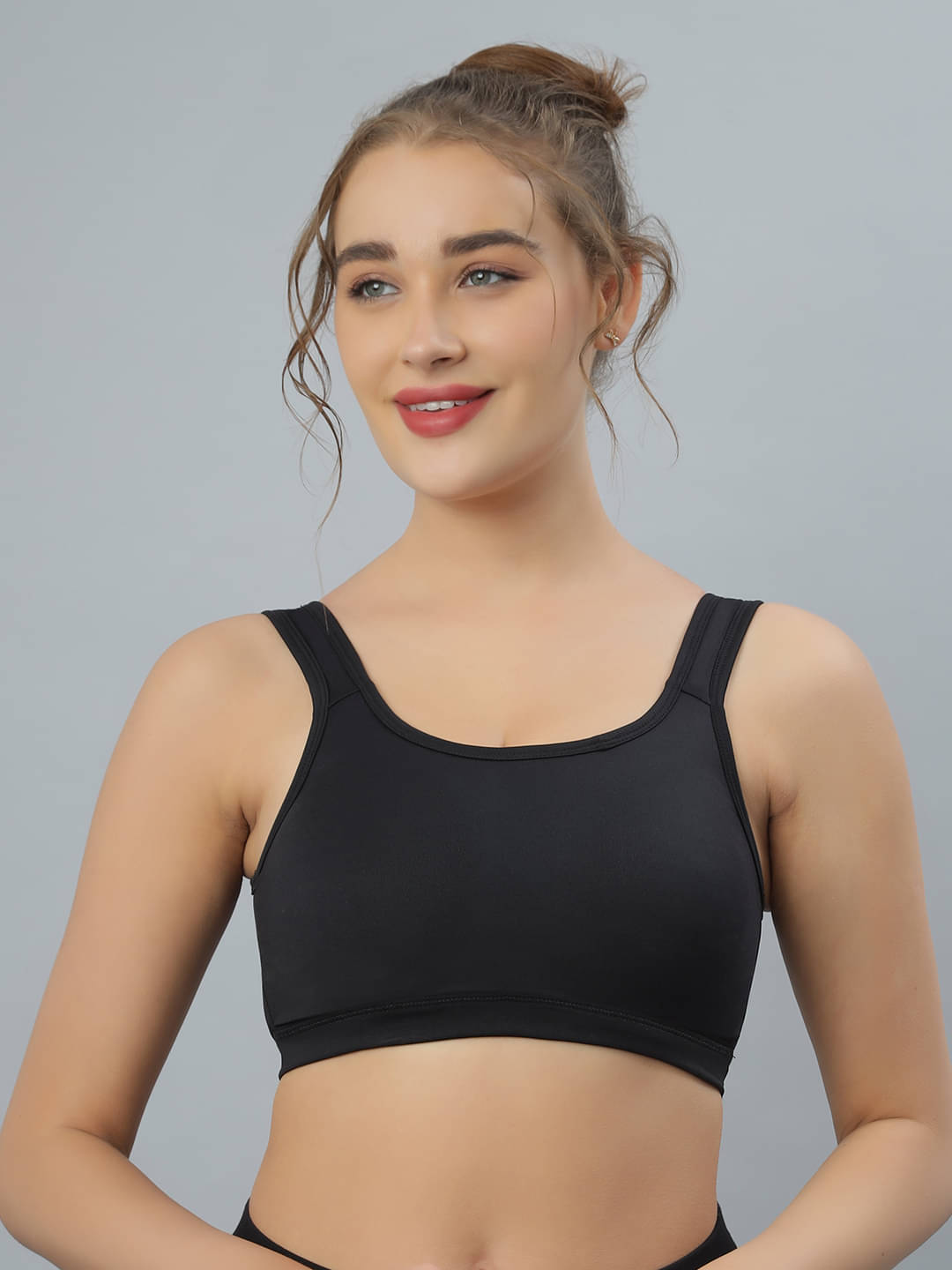     			LUXORA Black Cotton Blend Lightly Padded Women's Sports Bra ( Pack of 1 )