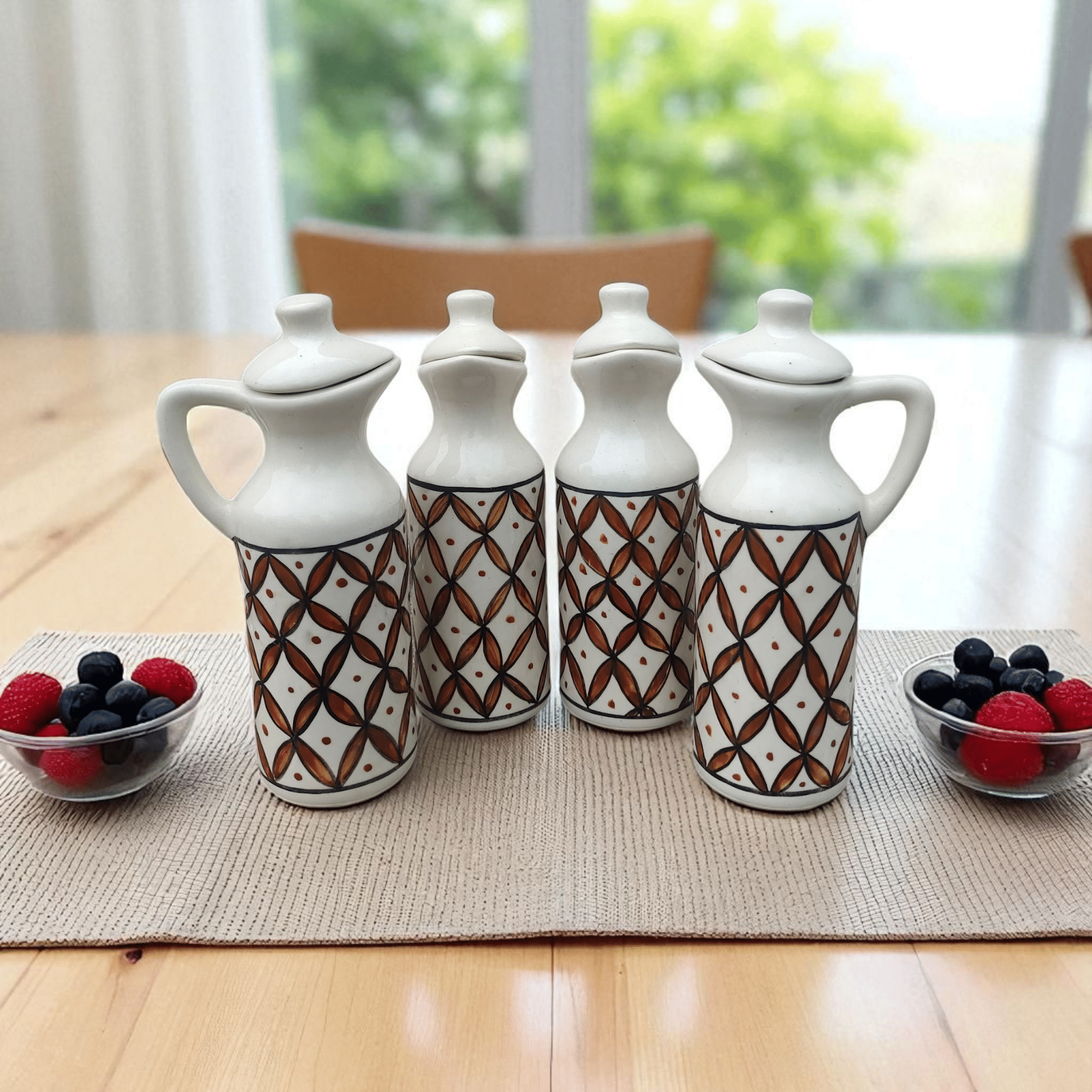 Malaikah Gld Prnt Oil Dspnsr Ceramic Gold Oil Container ( Set of 4 ) Malaikah Gld Prnt Oil Dspnsr Ceramic Gold Oil Container ( Set of 4 )