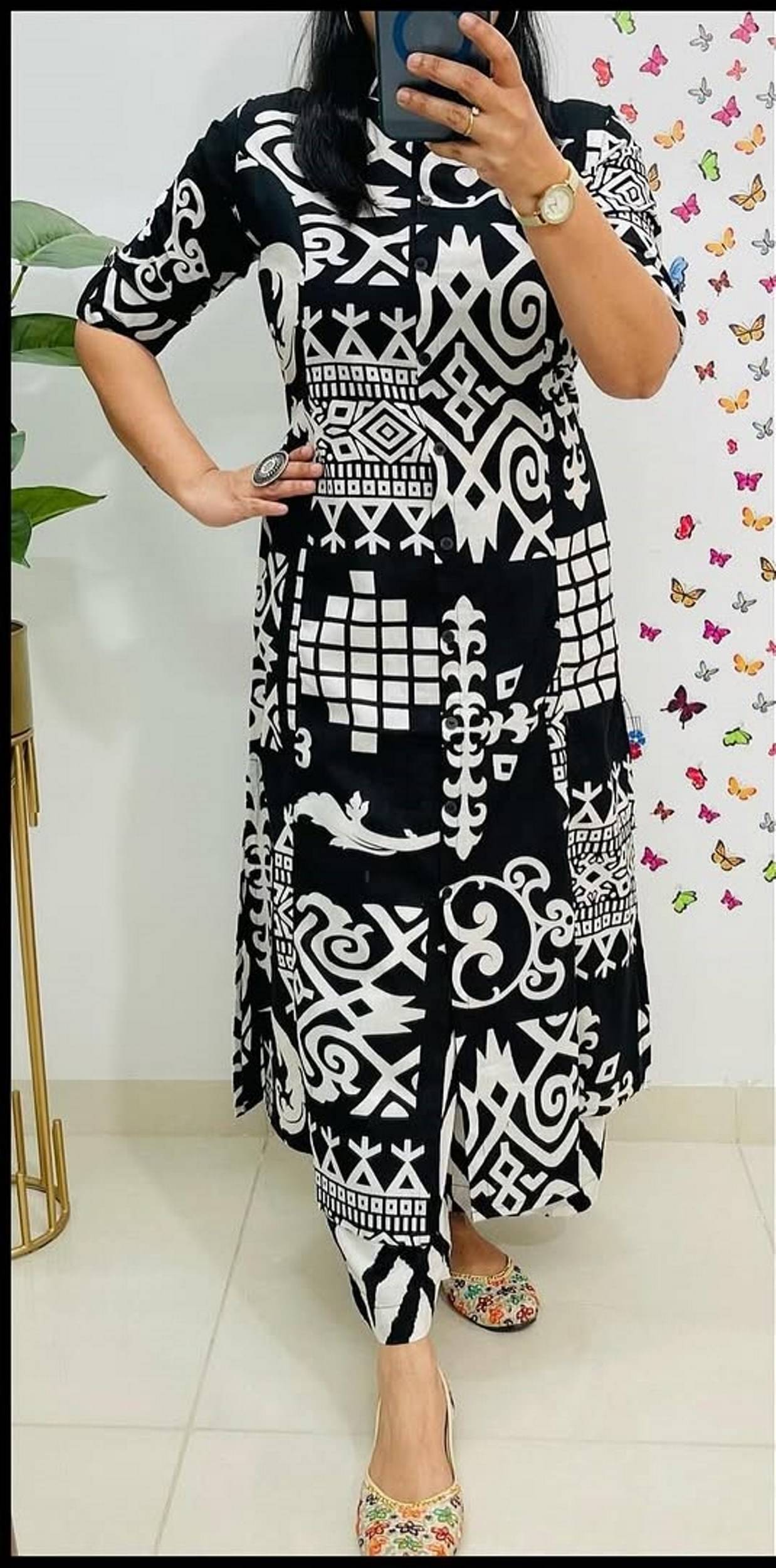 SRF JAIPR Women Cotton Printed Straight Kurti ( Black ) SRF JAIPR Women Cotton Printed Straight Kurti ( Black )