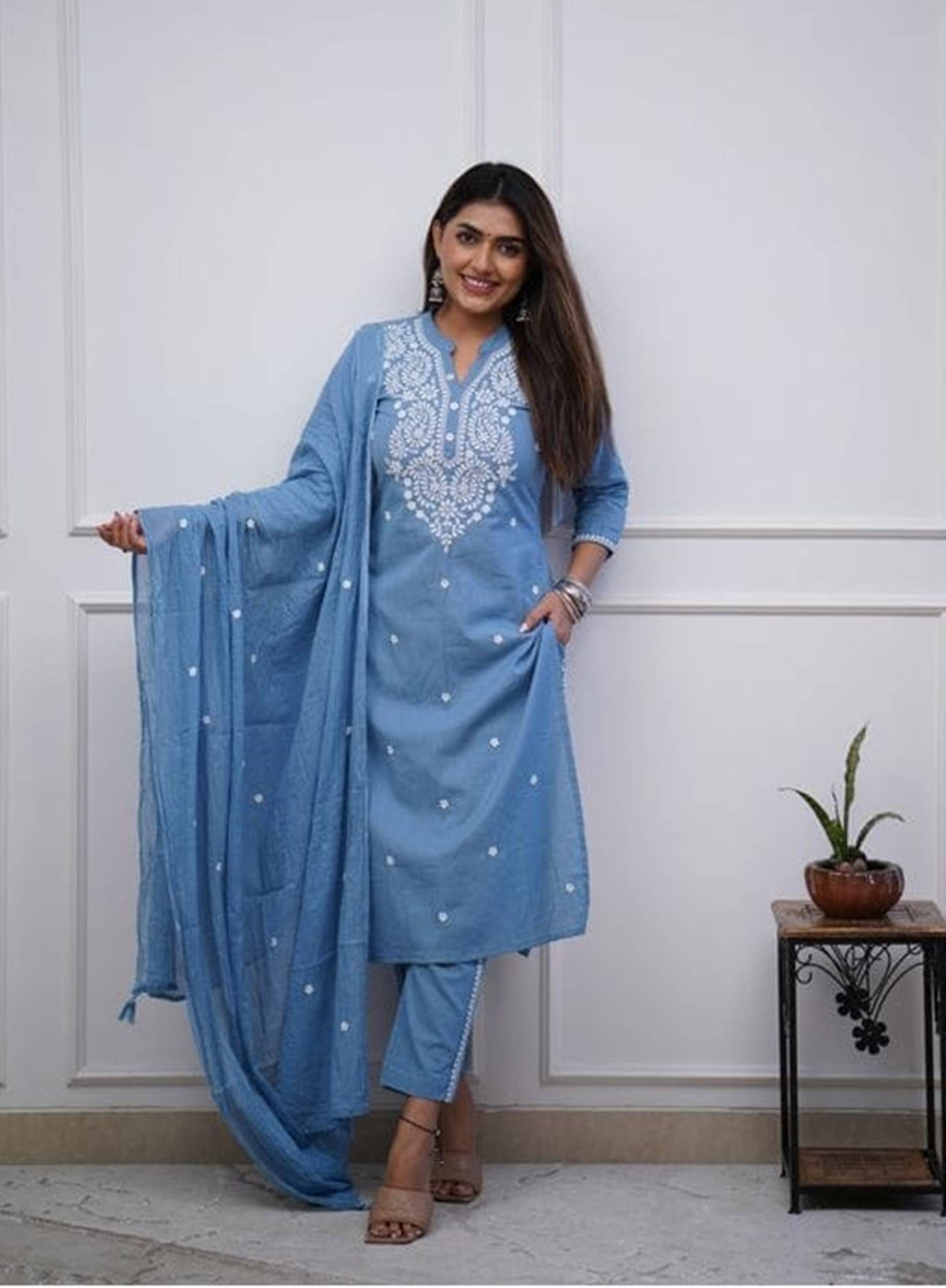 SRF JAIPR Women Cotton Printed Straight Kurti ( Blue ) SRF JAIPR Women Cotton Printed Straight Kurti ( Blue )