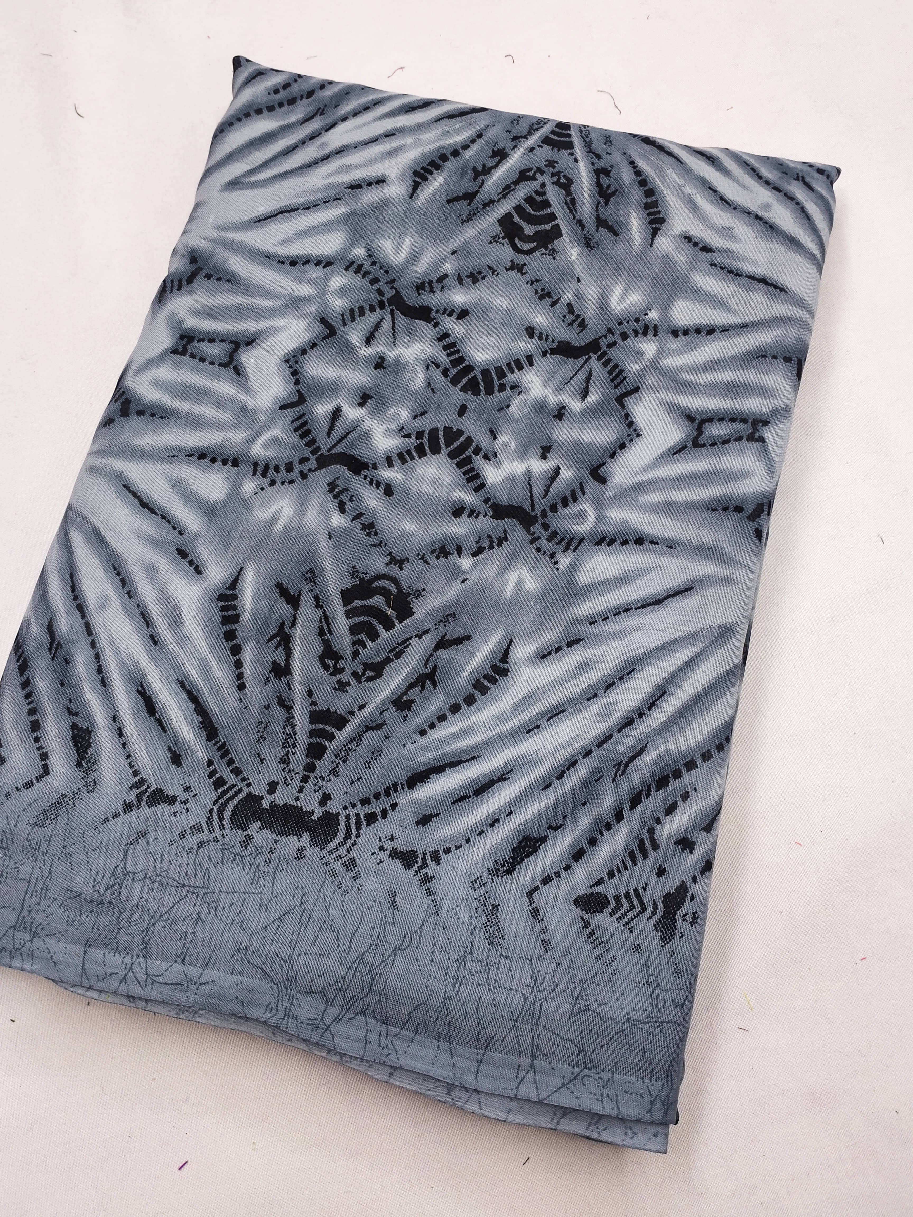 ANAND SAREES Georgette Printed Chanderi saree With Unstitched Blouse Piece ( Grey ) - Sarees | Buy online on ZillyBuy