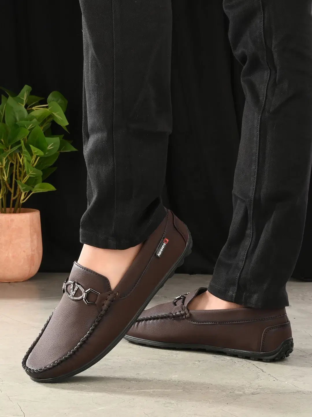     			Aaravin's Brown Men's Hazel Shoes