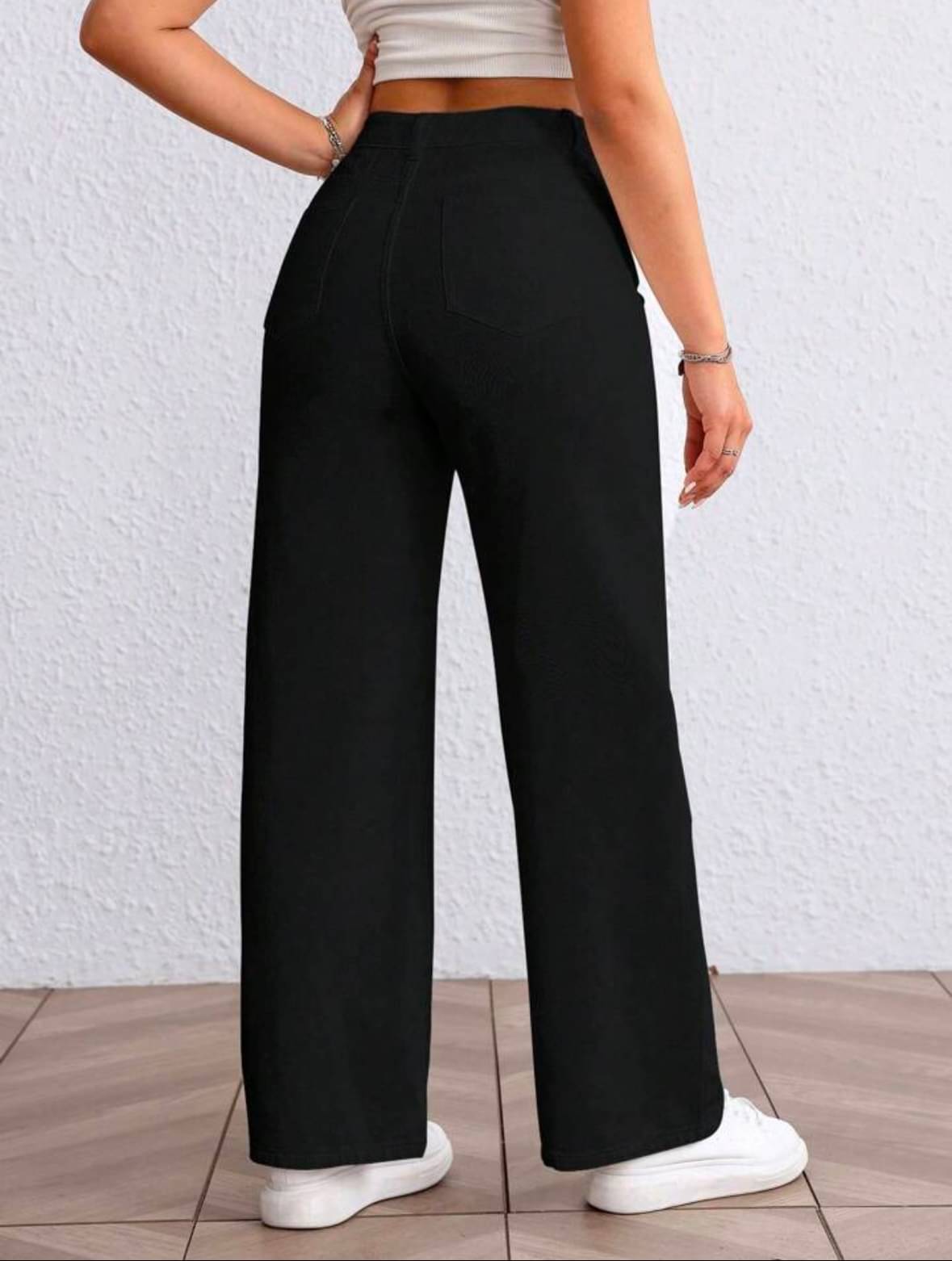     			Bluethreads Women's Relaxed Fit Mid-Rise Jeans ( Black )