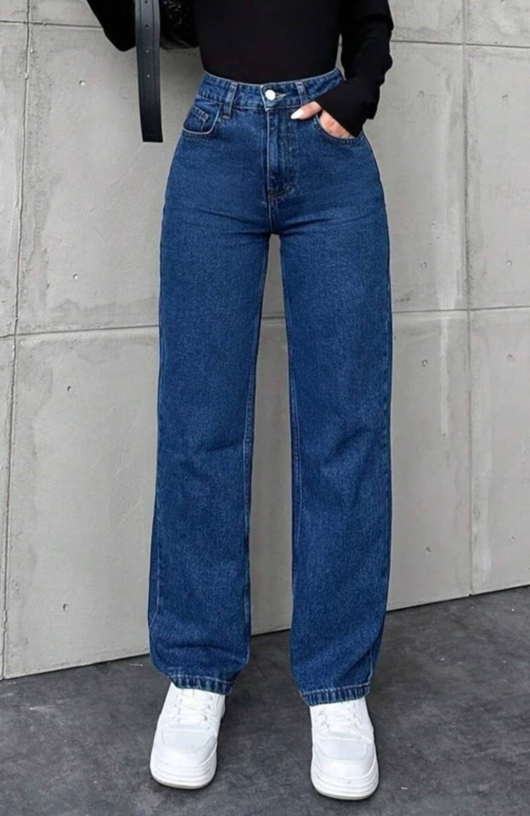    			Bluethreads Women's Relaxed Fit Mid-Rise Jeans ( Blue )
