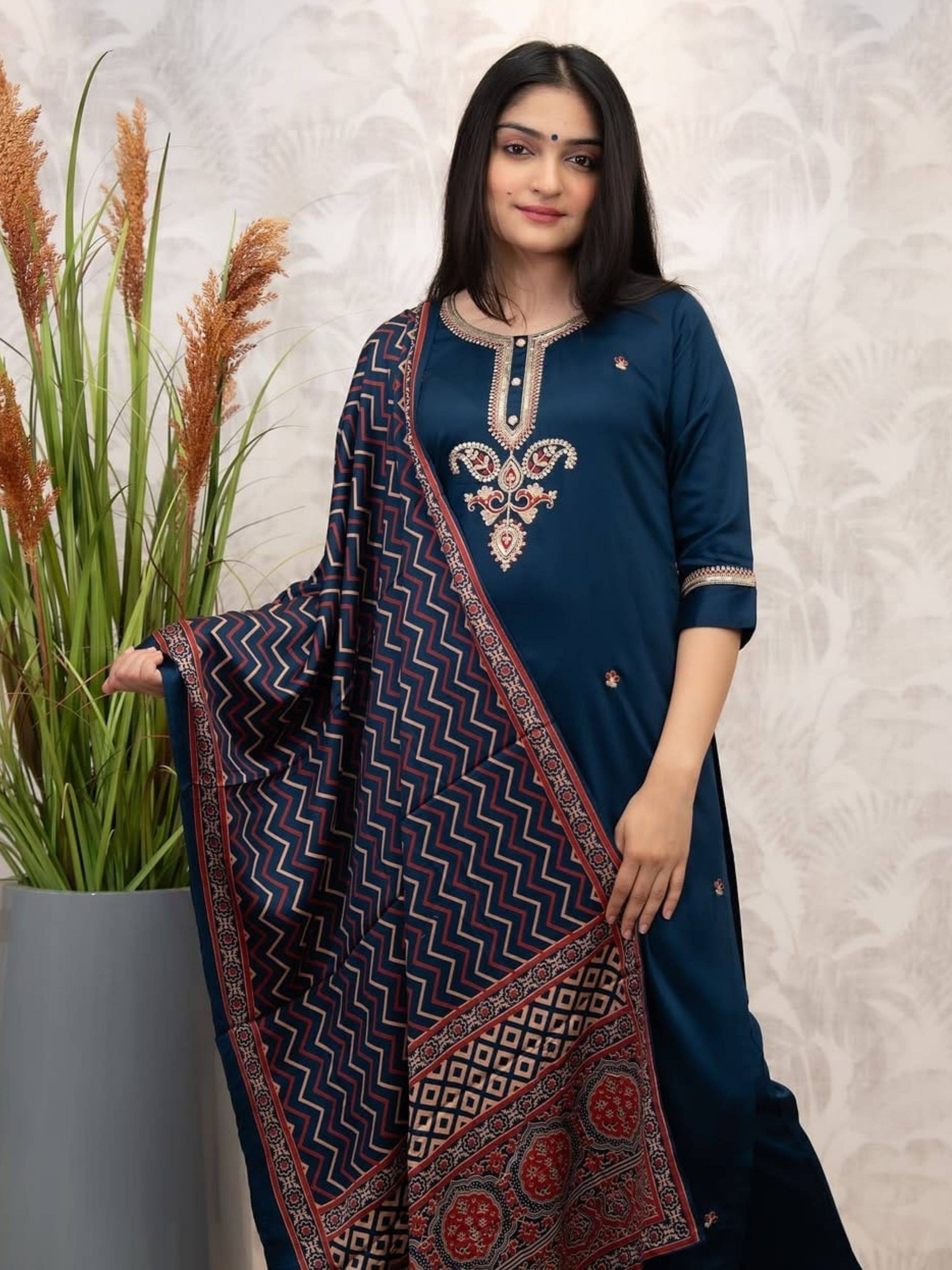     			Eeloo Women Chanderi Embroidered Straight Kurti With Pants ( Blue )