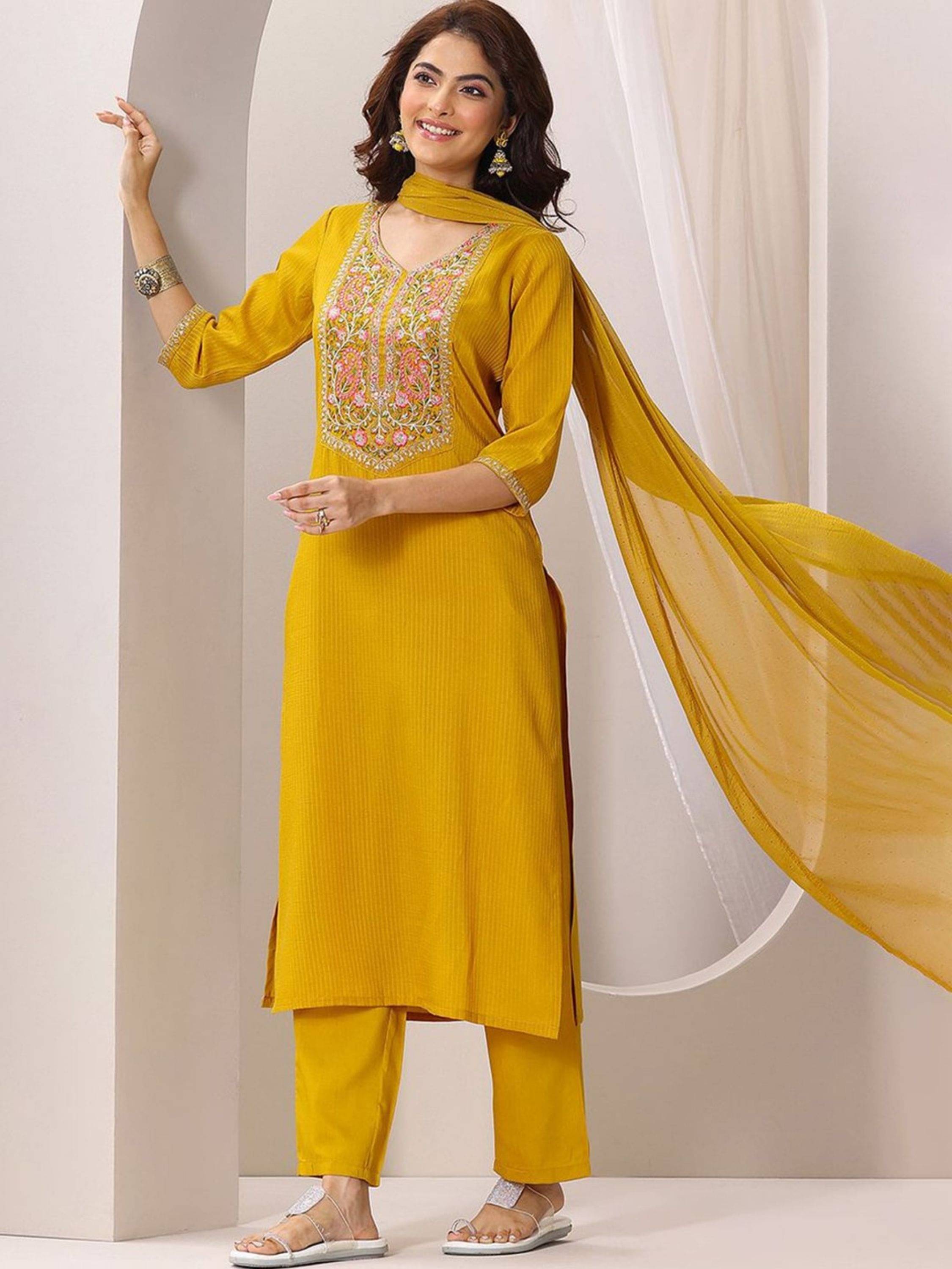     			Eeloo Women Rayon Embroidered Straight Kurti With Pants ( Yellow )