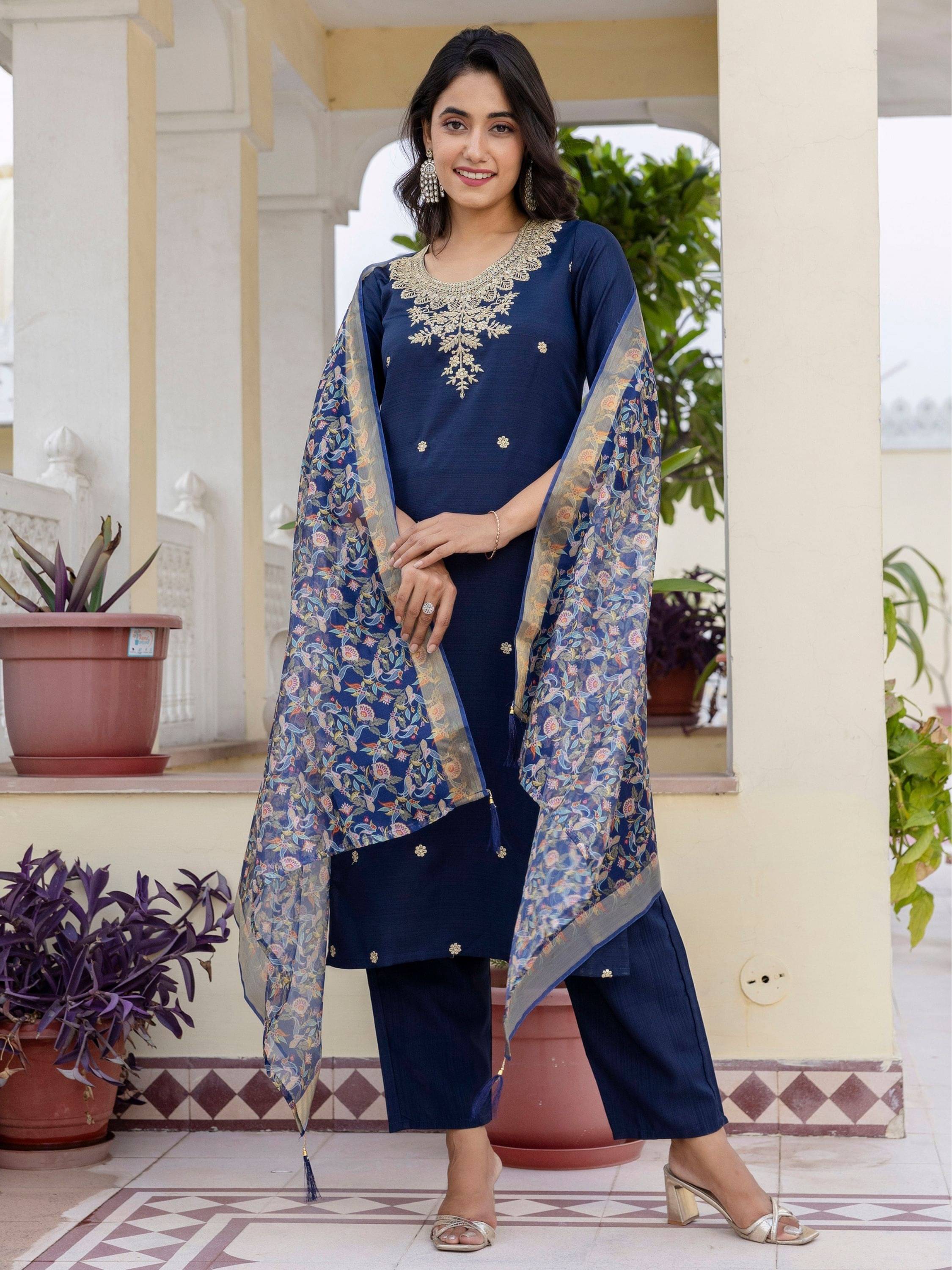 Eeloo Women Viscose Embroidered Straight Kurti With Pants ( Blue ) Eeloo Women Viscose Embroidered Straight Kurti With Pants ( Blue )