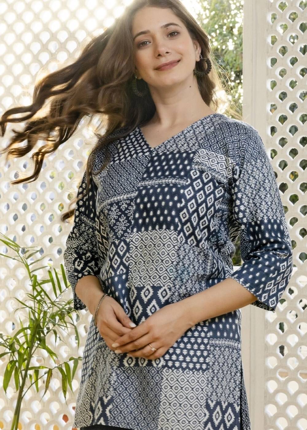     			MIALO FASHION Women Viscose Printed Straight Kurti ( Navy blue )