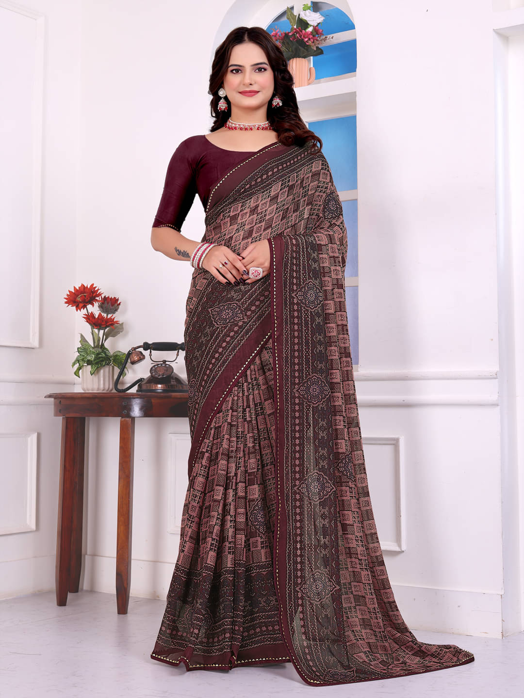     			Maayro Georgette Printed Regular Saree With Unstitched Blouse Piece ( Wine )