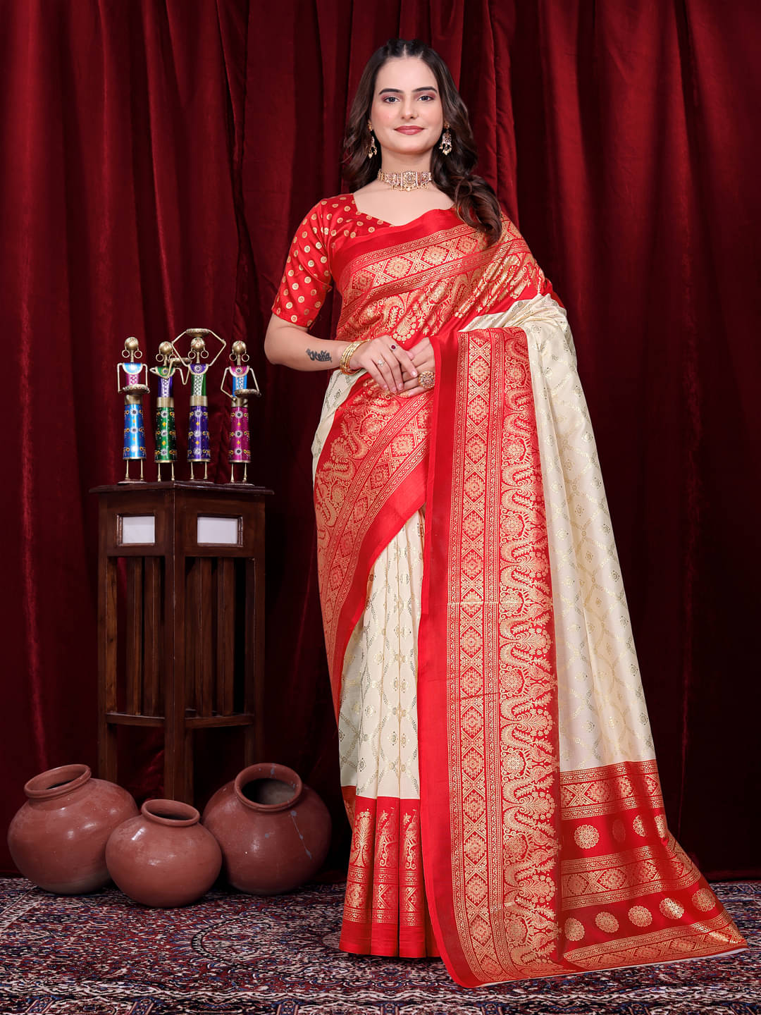 Maayro Silk Blend Embellished Mysore Silk Sarees With Unstitched Blouse Piece ( White )     			Maayro Silk Blend Embellished Mysore Silk Sarees With Unstitched Blouse Piece ( White )