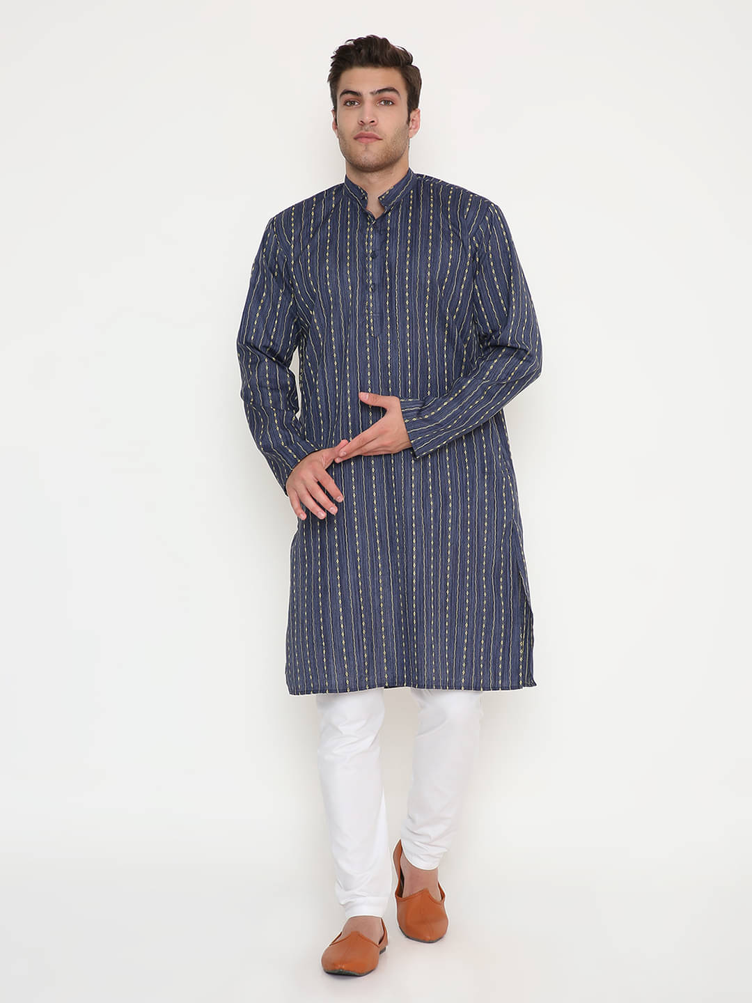     			Maharaja Blue Viscose Regular Fit Men's Kurta Pyjama Set ( Pack of 1 )