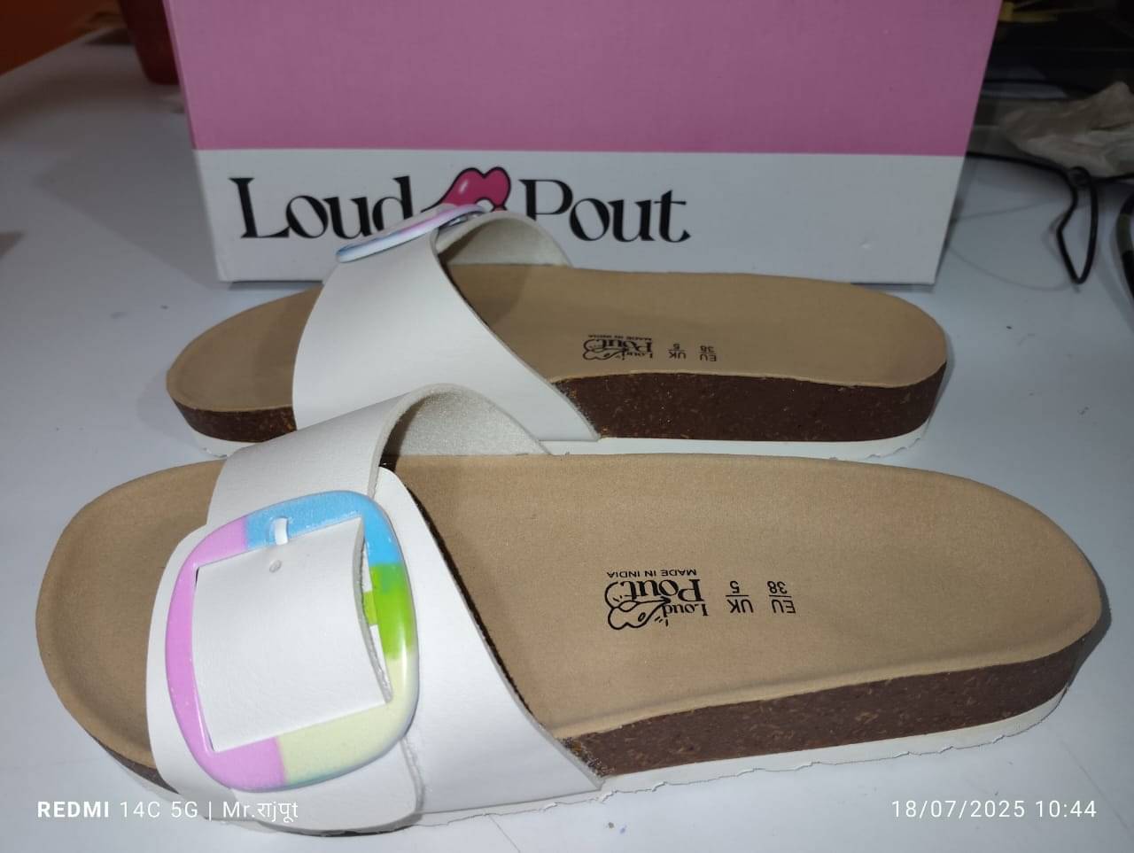     			OZZOH White Women's Flats
