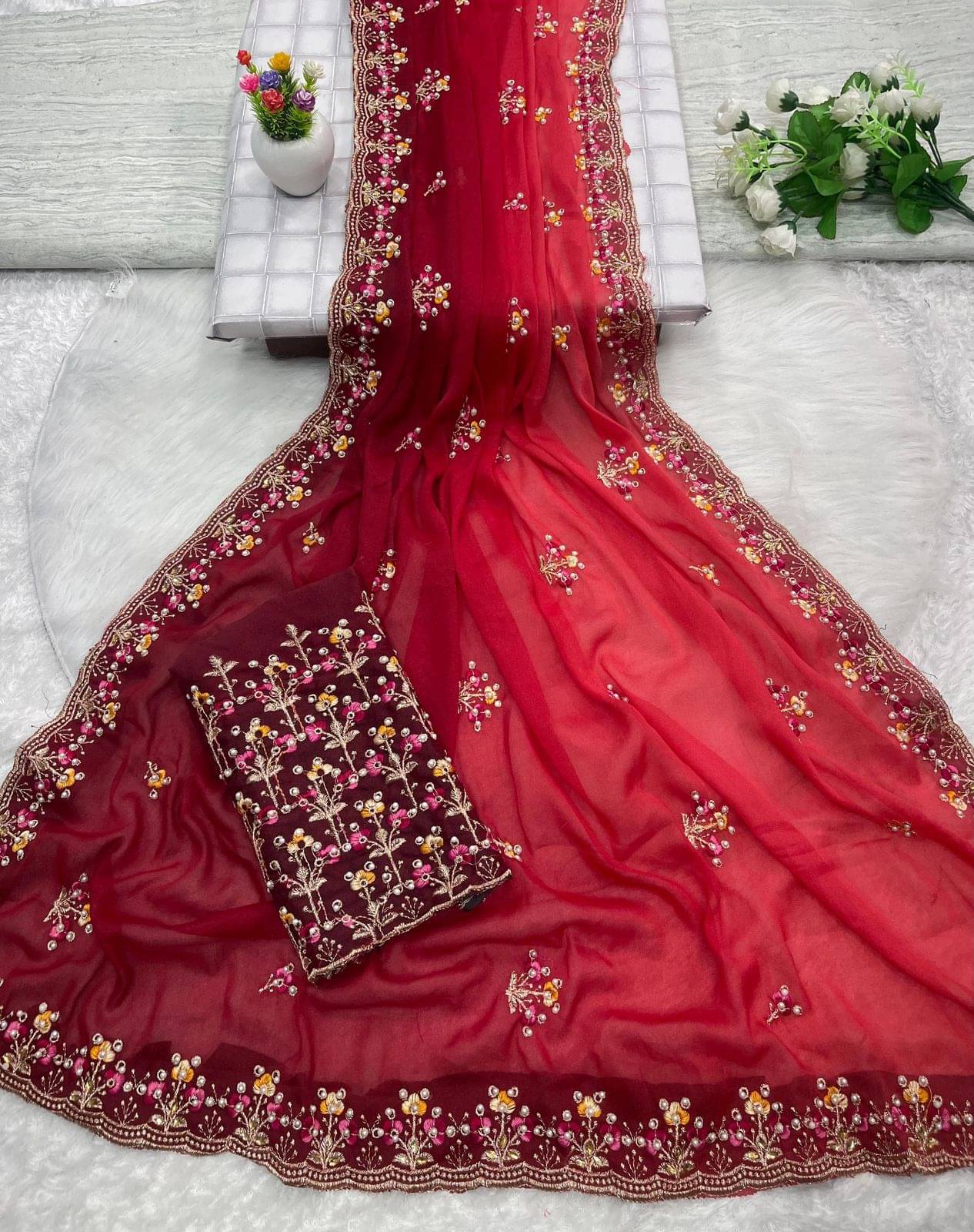     			Rangtulika Ethnics Georgette Embroidered Banarasi saree With Unstitched Blouse Piece ( Red )