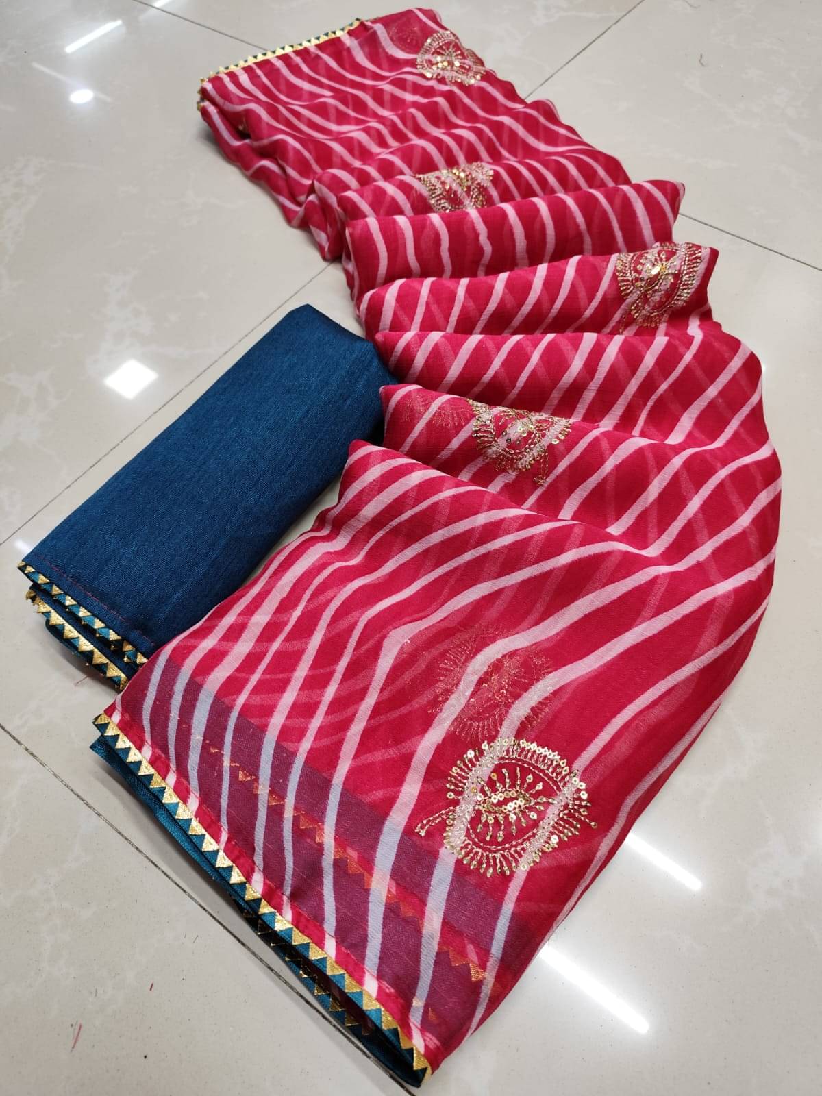     			Avenue Creation Chiffon Embroidered Leheriya Saree With Unstitched Blouse Piece ( Multicolor 1 )