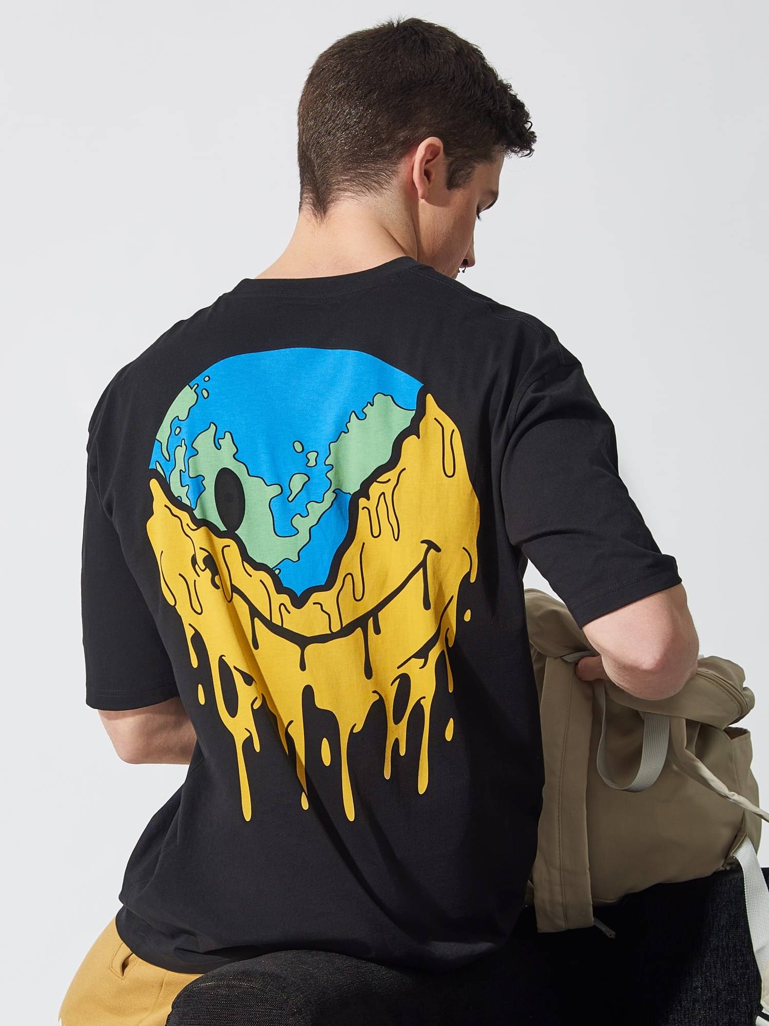 Maniac Men Cotton Oversized Fit Printed T-Shirt ( Black )     			Maniac Men Cotton Oversized Fit Printed T-Shirt ( Black )