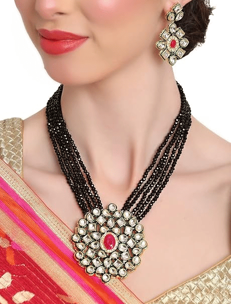    			PUJVI Black Alloy Necklace Set ( Pack of 1 )