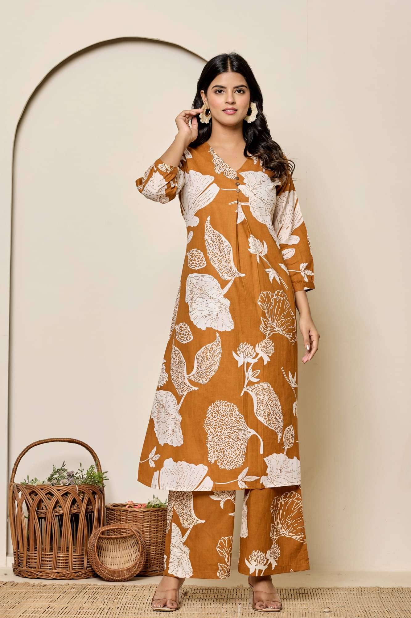 Adaa Women Cotton Printed Straight Kurti With Pants ( Yellow ) Adaa Women Cotton Printed Straight Kurti With Pants ( Yellow )