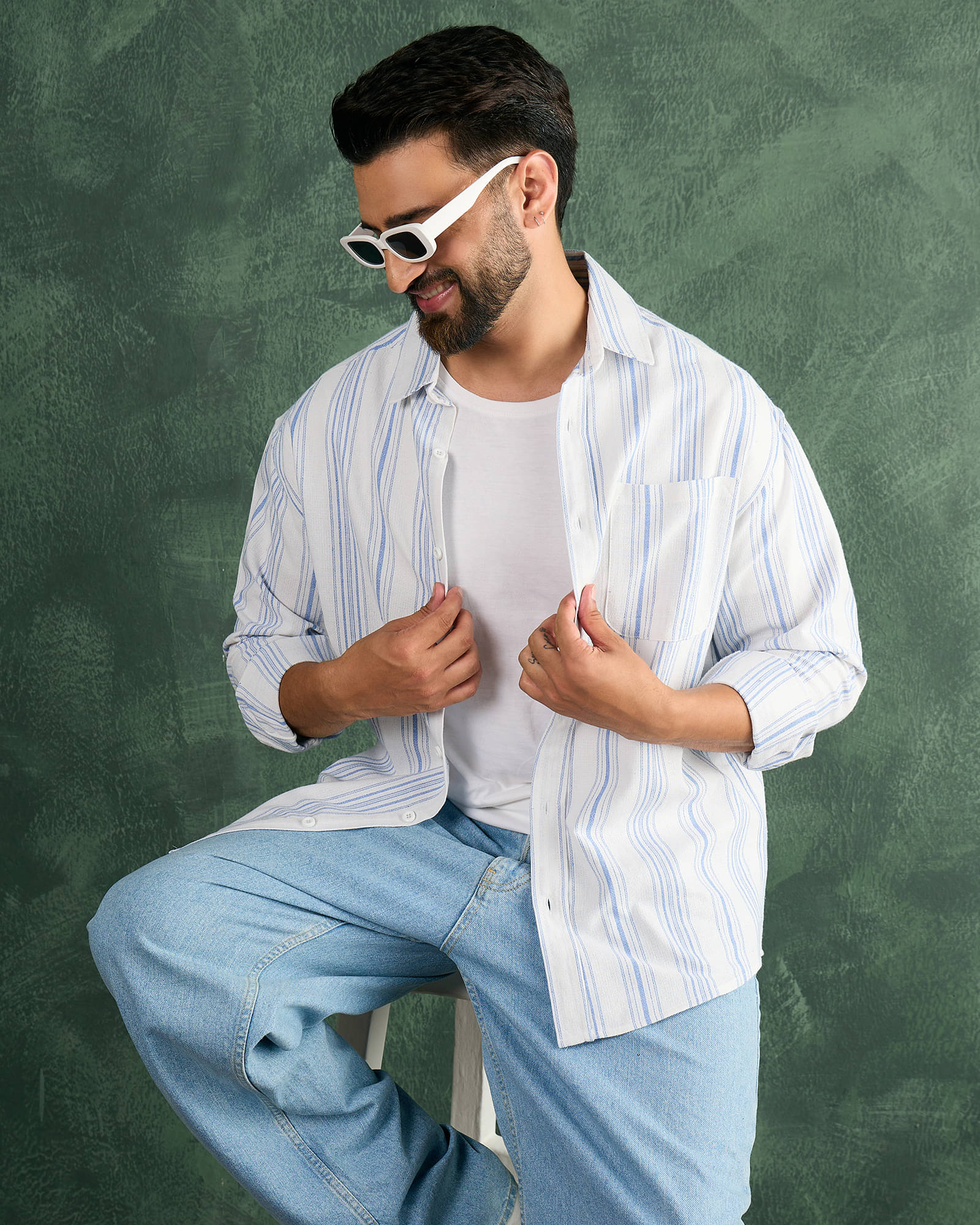     			Chimpaaanzee Cotton Blend Oversized Fit Striped Full Sleeves Men's Casual Shirt - White ( Pack of 1 )