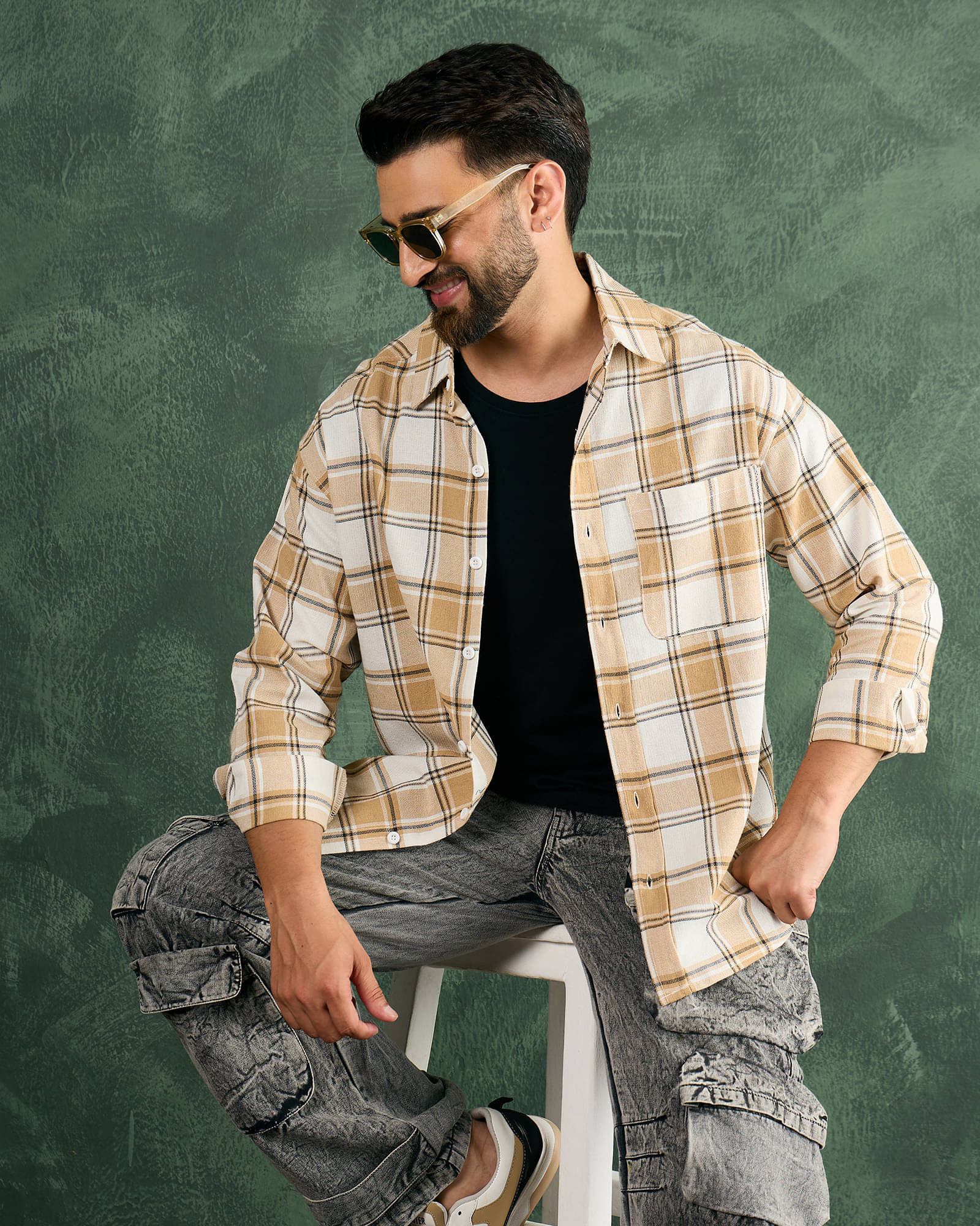 Chimpaaanzee Cotton Blend Oversized Fit Checks Full Sleeves Men's Casual Shirt - Beige ( Pack of 1 )     			Chimpaaanzee Cotton Blend Oversized Fit Checks Full Sleeves Men's Casual Shirt - Beige ( Pack of 1 )