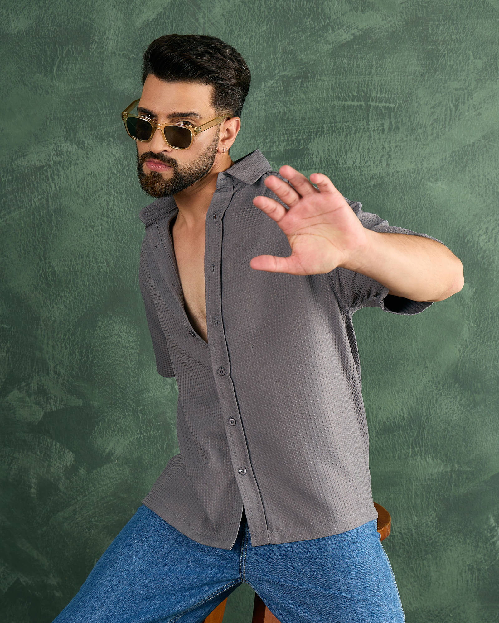     			Chimpaaanzee Polyester Oversized Fit Solids Half Sleeves Men's Casual Shirt - Grey ( Pack of 1 )