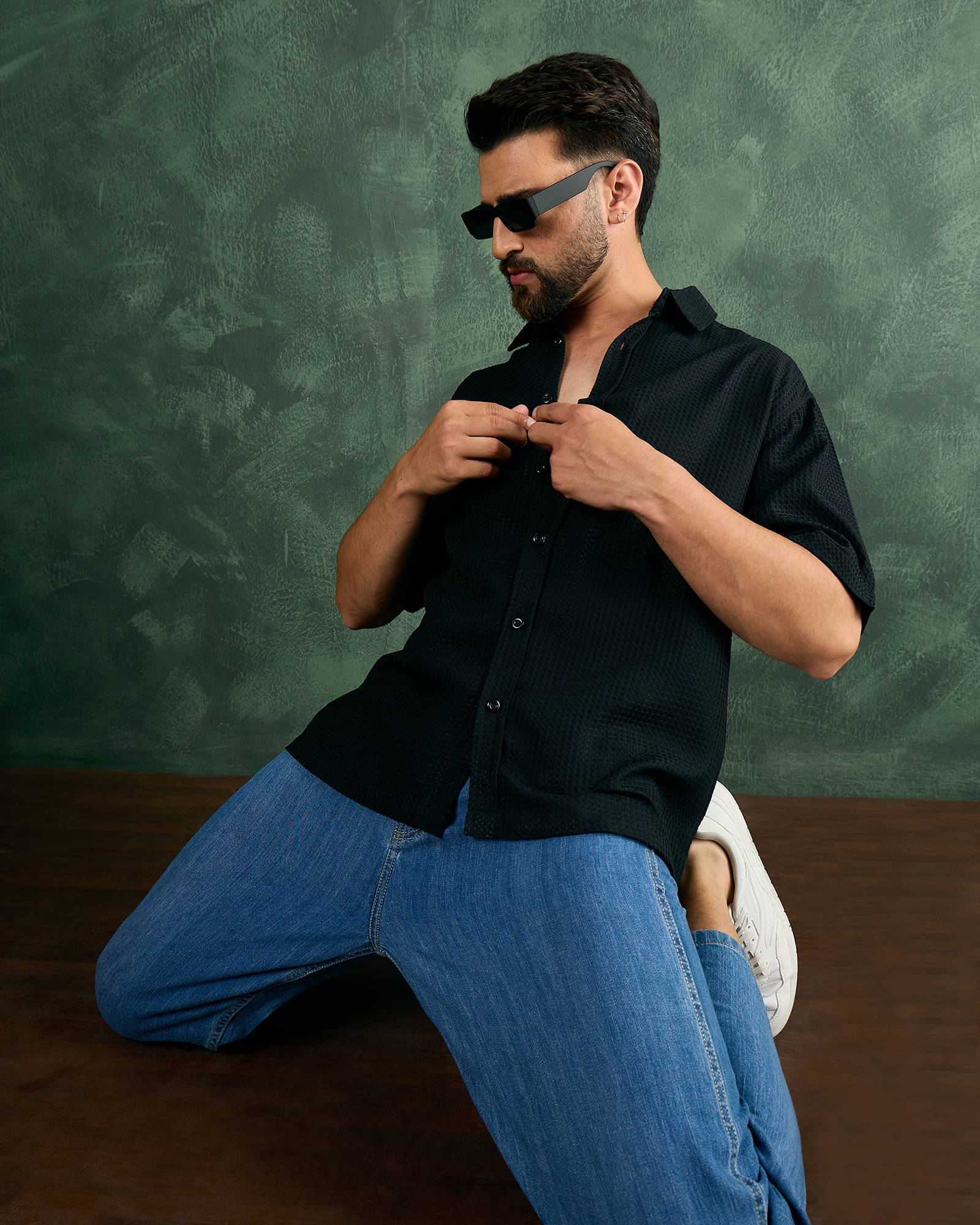 Chimpaaanzee Polyester Oversized Fit Solids Half Sleeves Men's Casual Shirt - Black ( Pack of 1 ) Chimpaaanzee Polyester Oversized Fit Solids Half Sleeves Men's Casual Shirt - Black ( Pack of 1 )