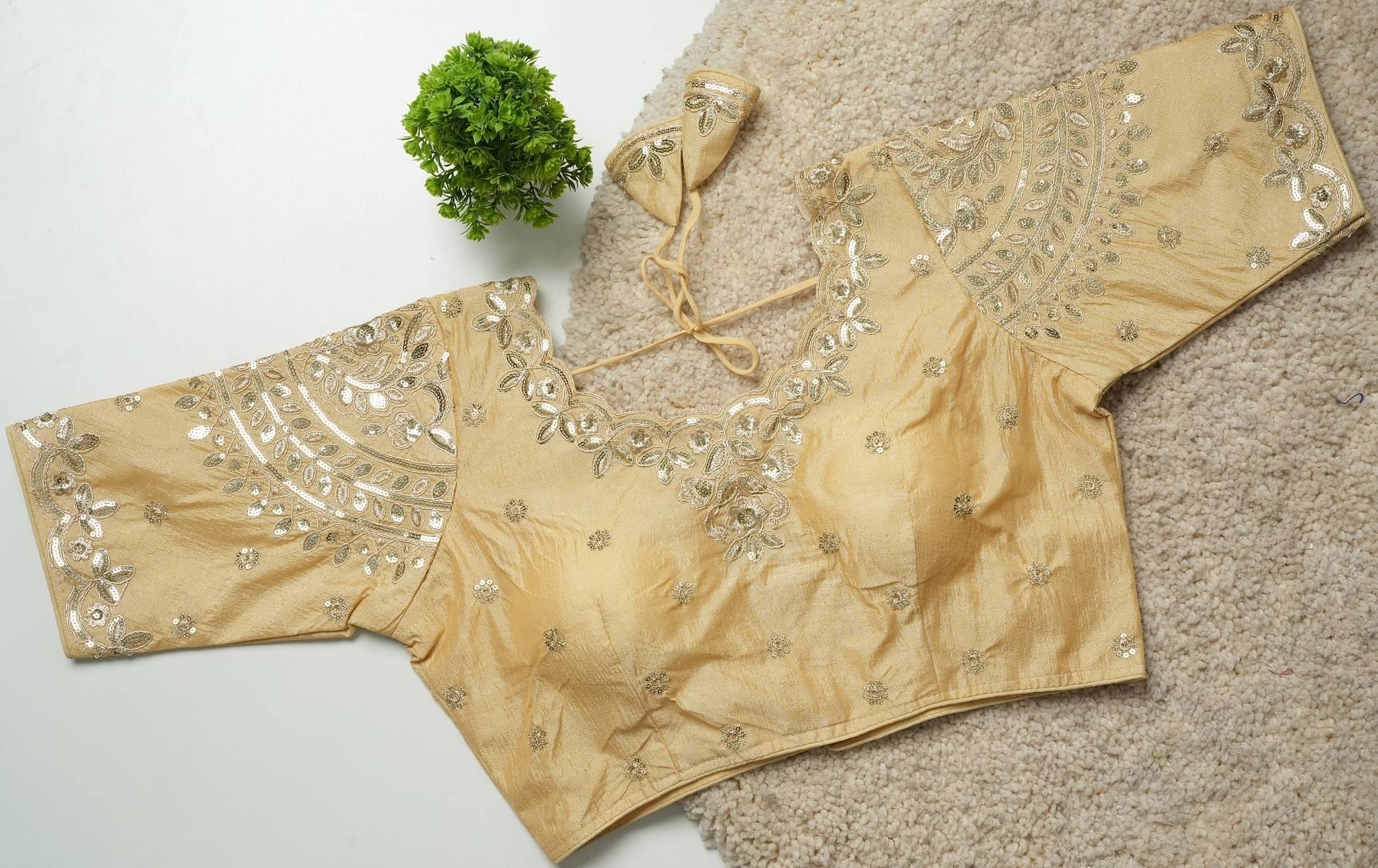     			Modern Mughals Gold Readymade with Pad Art Silk Women's Blouse ( Pack of 1 )