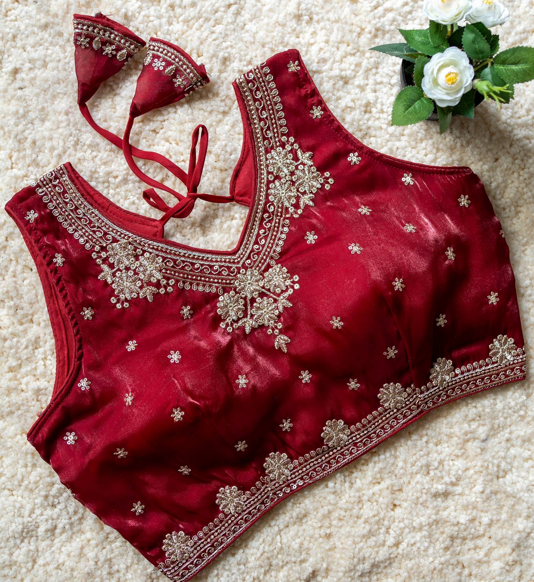     			Modern Mughals Maroon Readymade with Pad Silk Blend Women's Blouse ( Pack of 1 )