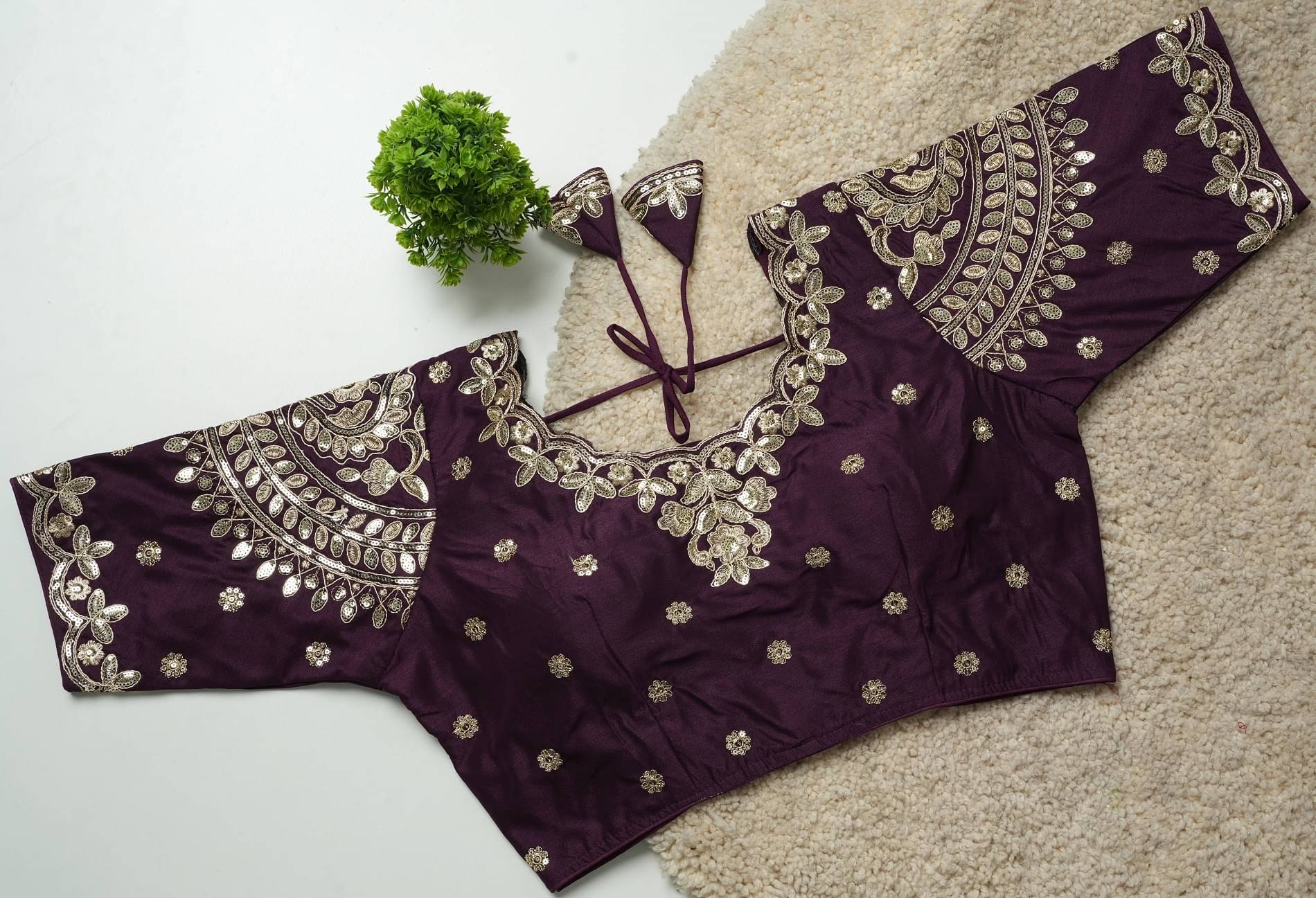     			Modern Mughals Wine Readymade with Pad Art Silk Women's Blouse ( Pack of 1 )