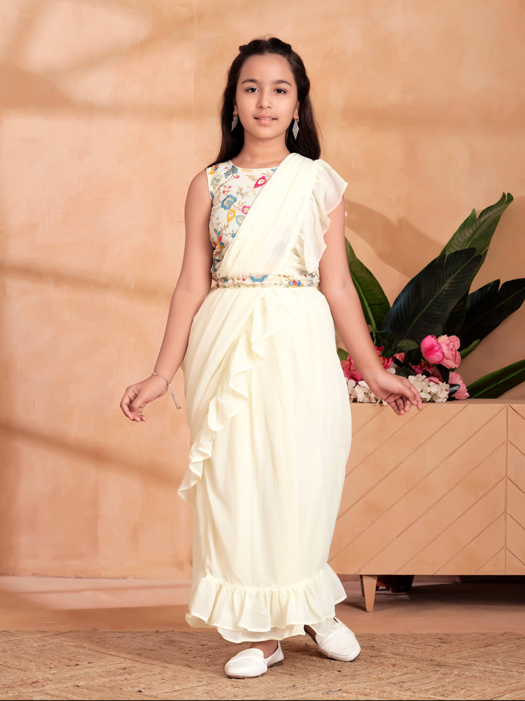     			Aarika Georgette Lehenga Choli Set For Girls ( Pack of 1 , Cream )