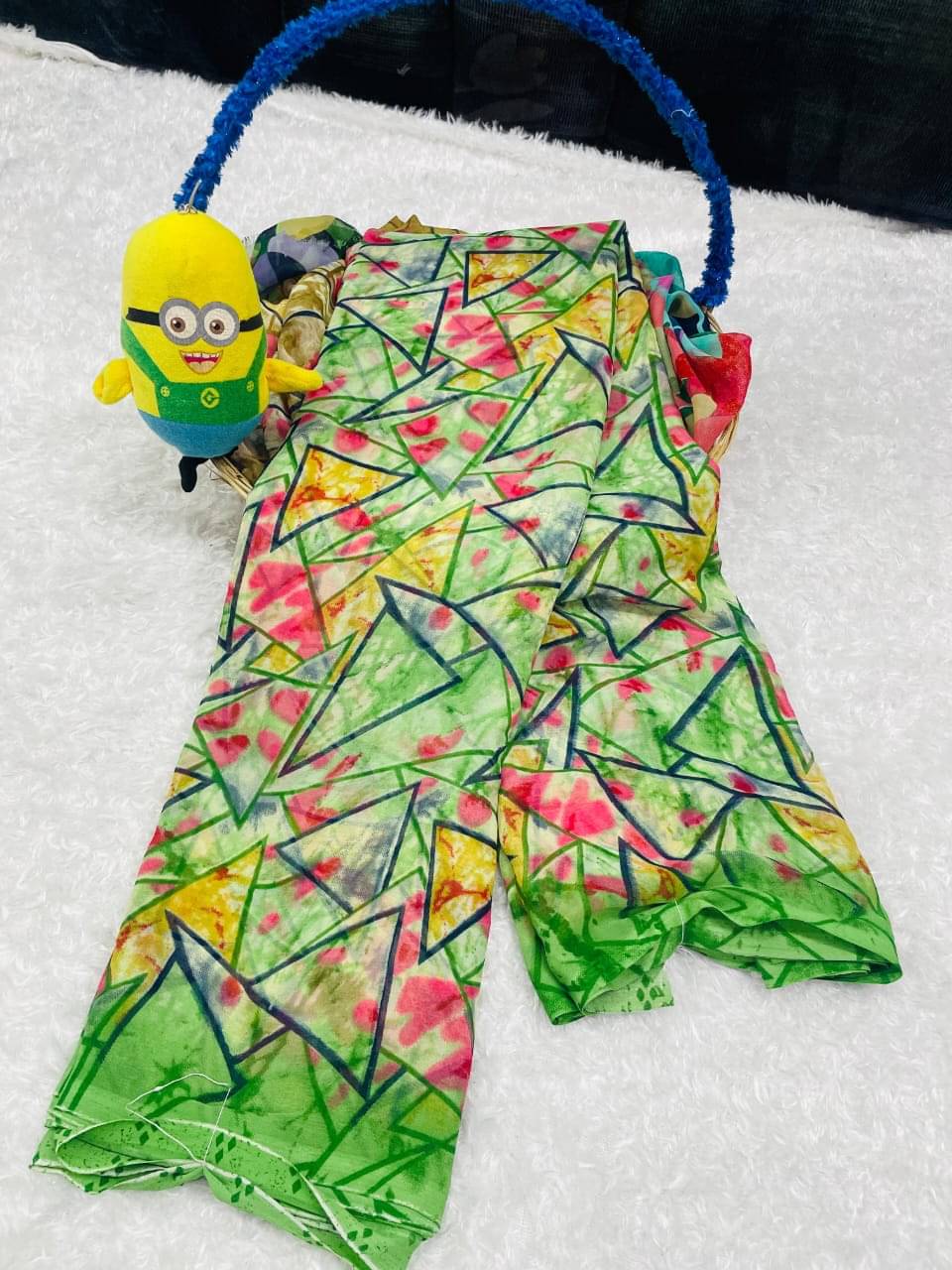 SHIRODHARI Georgette Printed Saree With Unstitched Blouse Piece ( Green ) SHIRODHARI Georgette Printed Saree With Unstitched Blouse Piece ( Green )