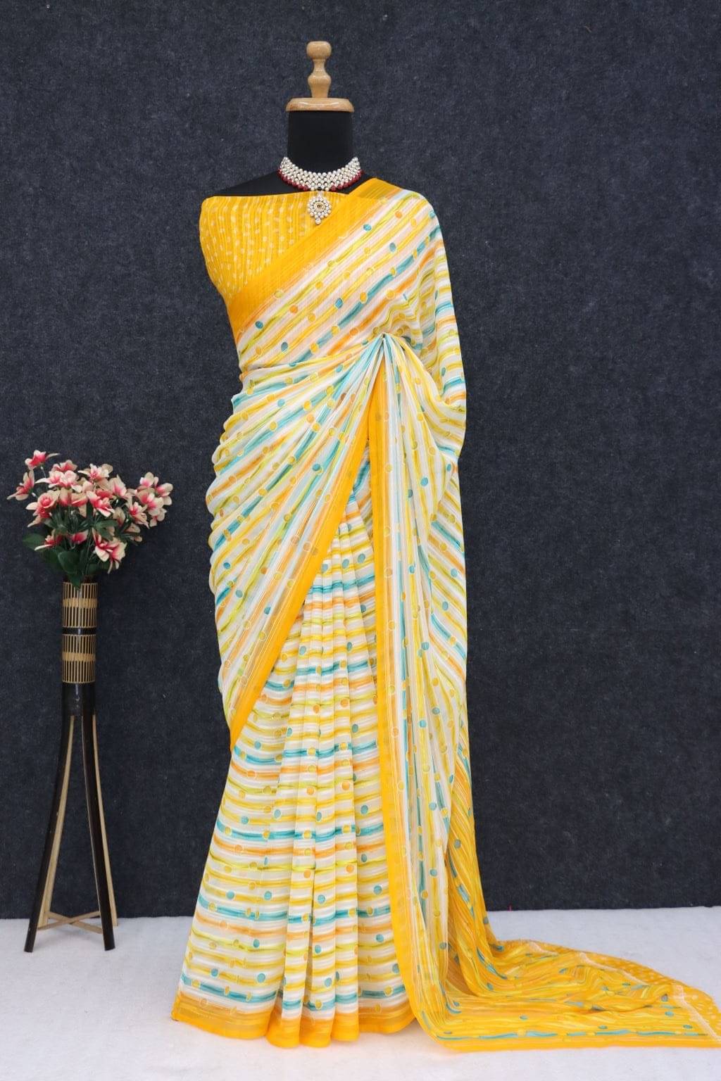    			SHIRODHARI Georgette Printed Saree With Unstitched Blouse Piece ( Yellow )