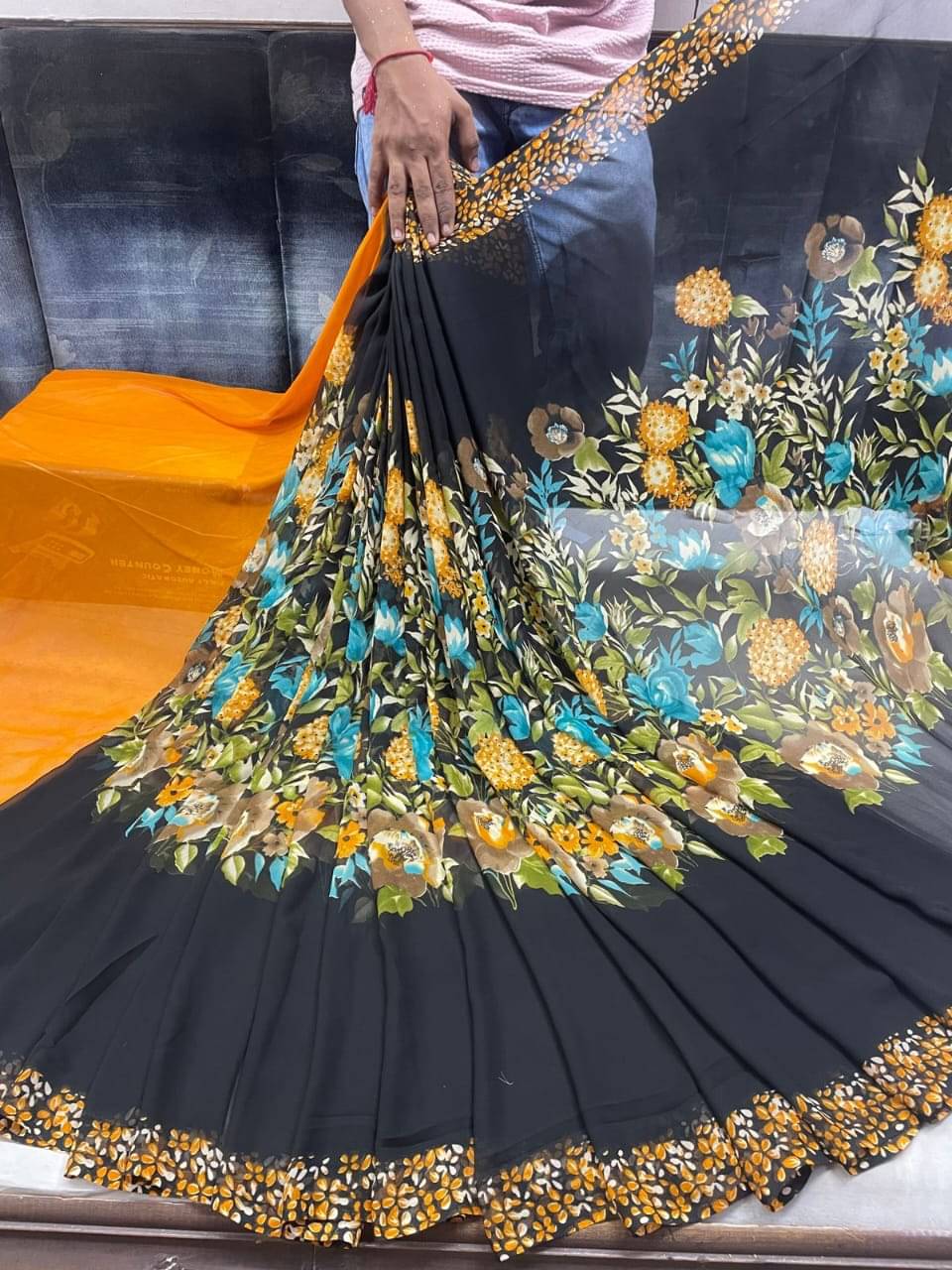     			SHIRODHARI Georgette Printed Saree With Unstitched Blouse Piece ( Yellow )