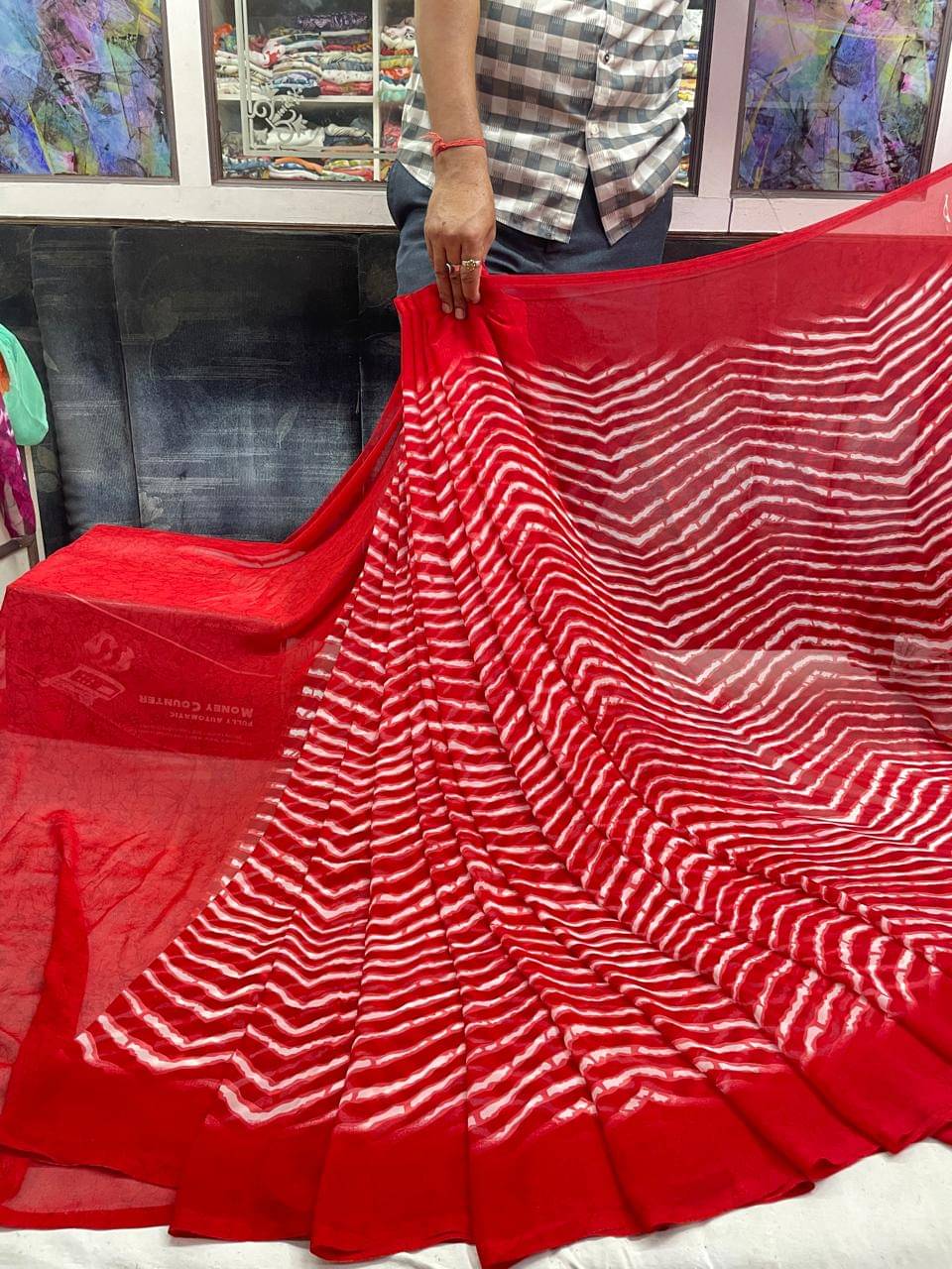 SHIRODHARI Georgette Printed Saree With Unstitched Blouse Piece ( Red ) SHIRODHARI Georgette Printed Saree With Unstitched Blouse Piece ( Red )