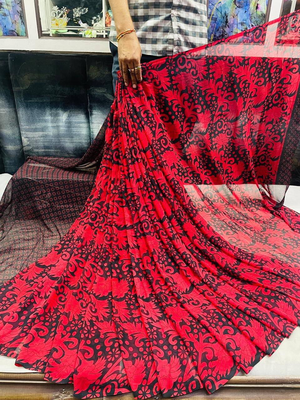 SHIRODHARI Georgette Printed Saree With Unstitched Blouse Piece ( Red ) SHIRODHARI Georgette Printed Saree With Unstitched Blouse Piece ( Red )