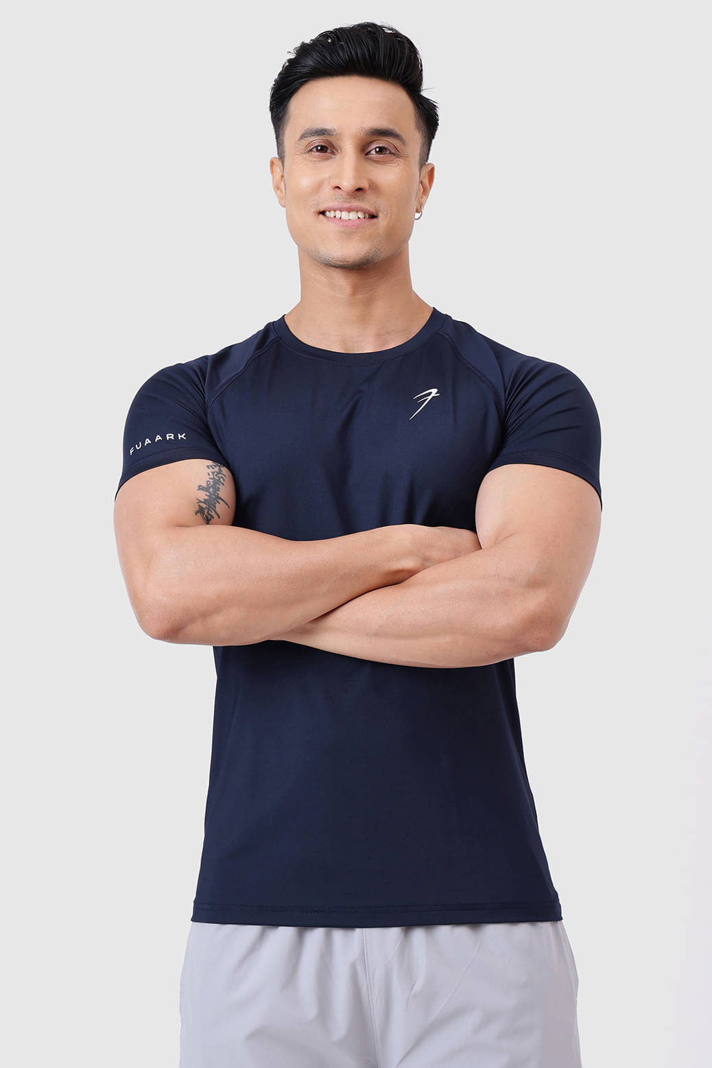     			Fuaark Navy Polyester Slim Fit Men's Sports T-Shirt ( Pack of 1 )