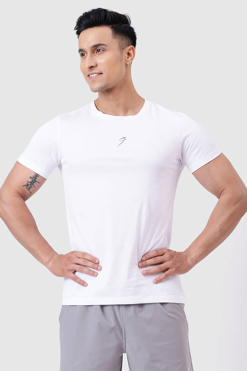Fuaark White Cotton Slim Fit Men's Sports T-Shirt ( Pack of 1 )