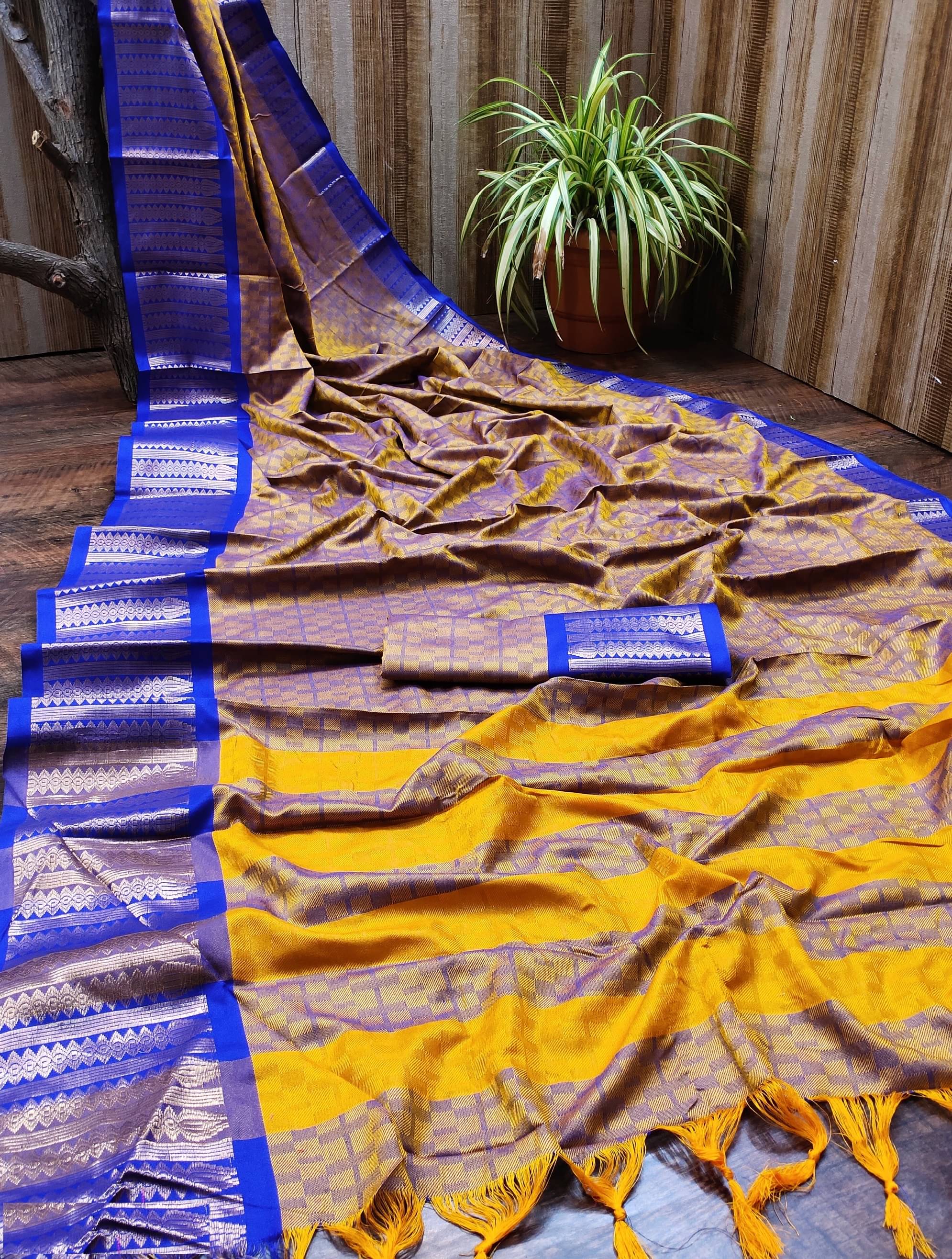     			Juhi Collection Cotton Silk Colorblock Banarasi saree With Unstitched Blouse Piece ( Mustard )