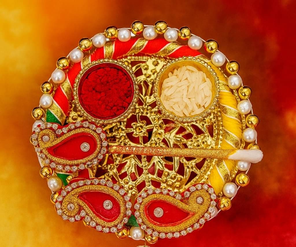     			KOOGLY Decorative Haldi Kumkum Stand with Roli Stick for Temple/Rakhi/Home/Return Gift Steel (1 Pieces, Multicolor)