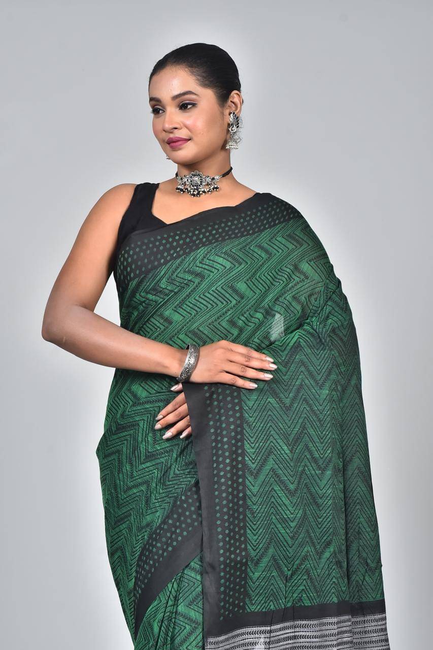 PIYARI FASHION Cotton Printed Tant Saree With Unstitched Blouse Piece ( Fluorescent Green ) PIYARI FASHION Cotton Printed Tant Saree With Unstitched Blouse Piece ( Fluorescent Green )