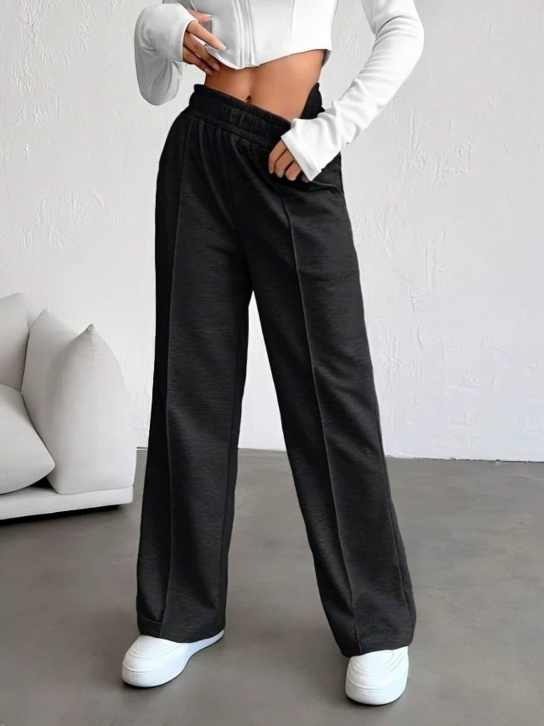     			PLUS PARADISE Pack of 1 Lycra Straight Women's Casual Pants ( Black )