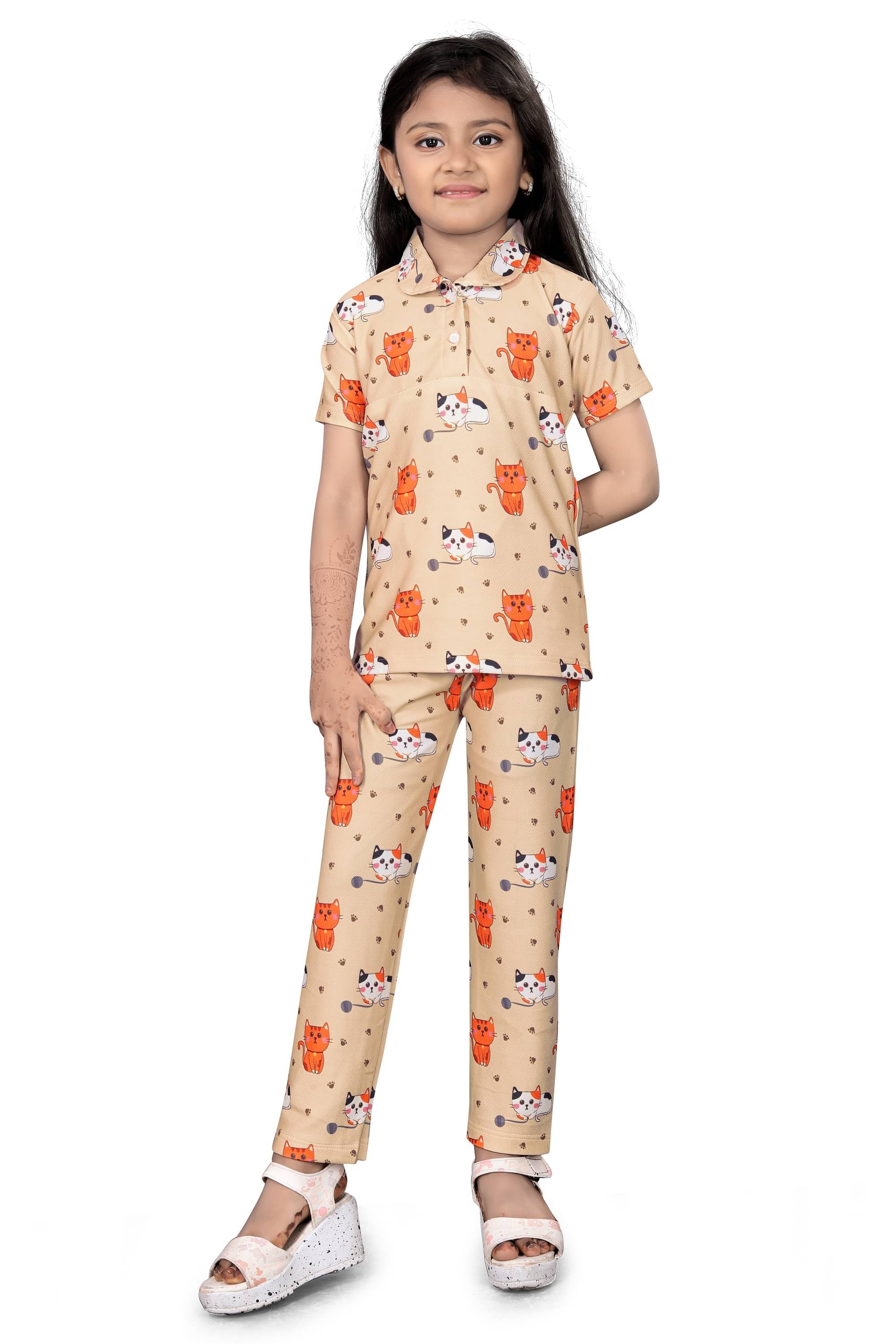     			bebiro Pack of 1 Girls Lycra Nightsuit Set ( Beige )