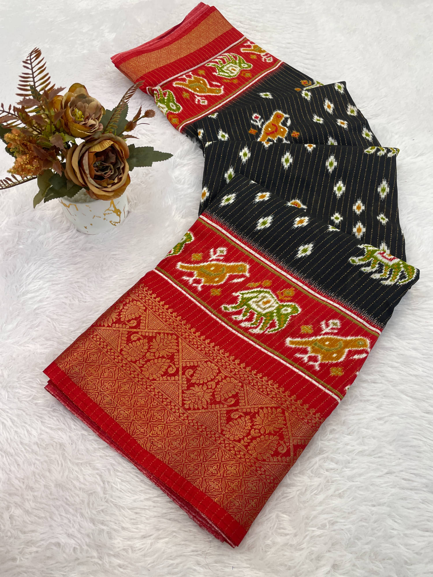     			A TO Z CART Silk Blend Printed Paithani Sarees With Unstitched Blouse Piece ( Black )