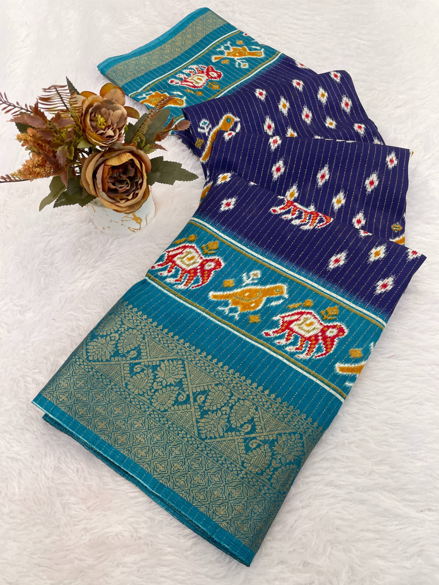 Aika Silk Blend Printed Paithani Sarees With Unstitched Blouse Piece ( Blue ) Aika Silk Blend Printed Paithani Sarees With Unstitched Blouse Piece ( Blue )