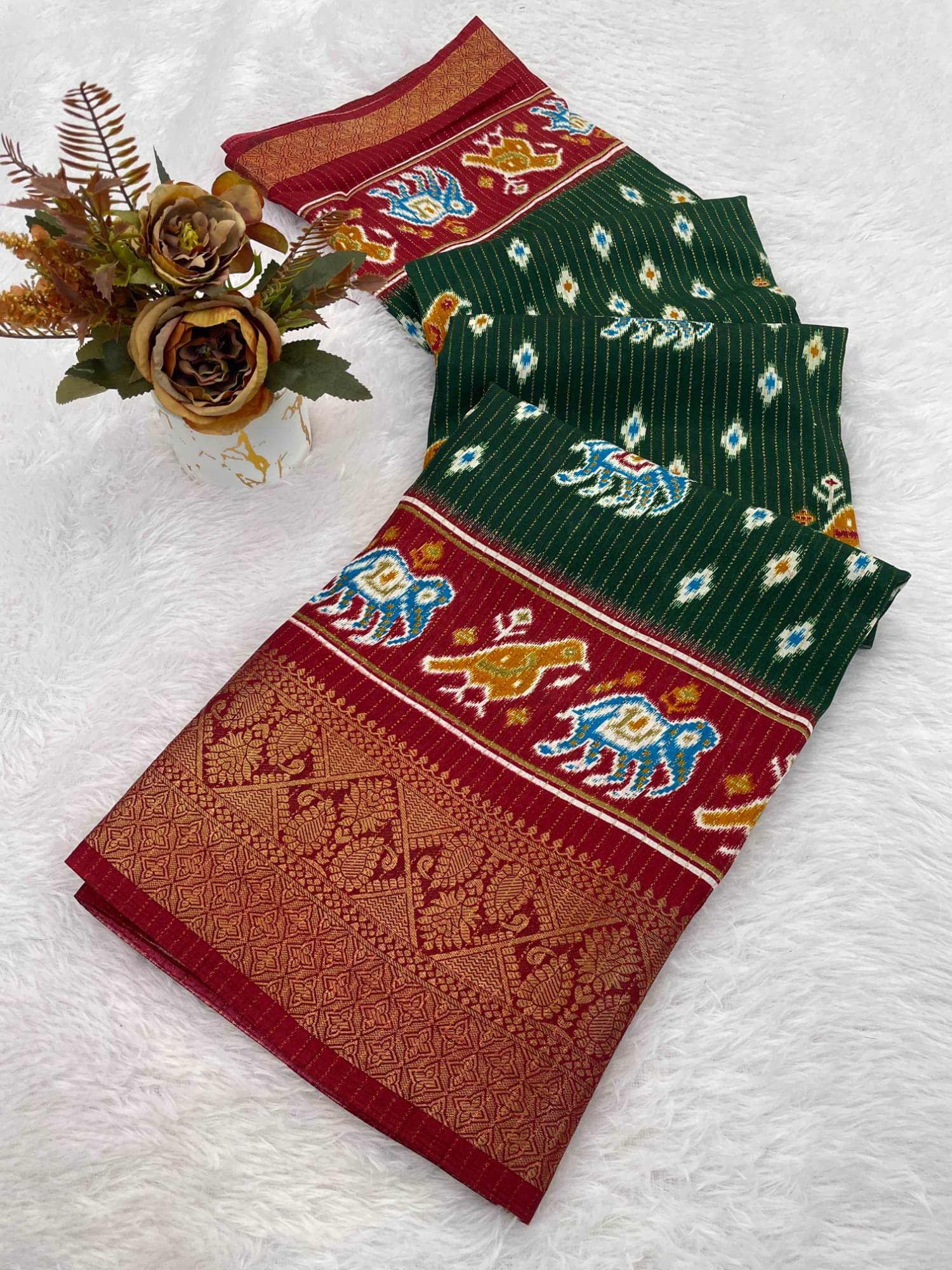 Apnisha Silk Blend Printed Paithani Sarees With Unstitched Blouse Piece ( Green ) Apnisha Silk Blend Printed Paithani Sarees With Unstitched Blouse Piece ( Green )